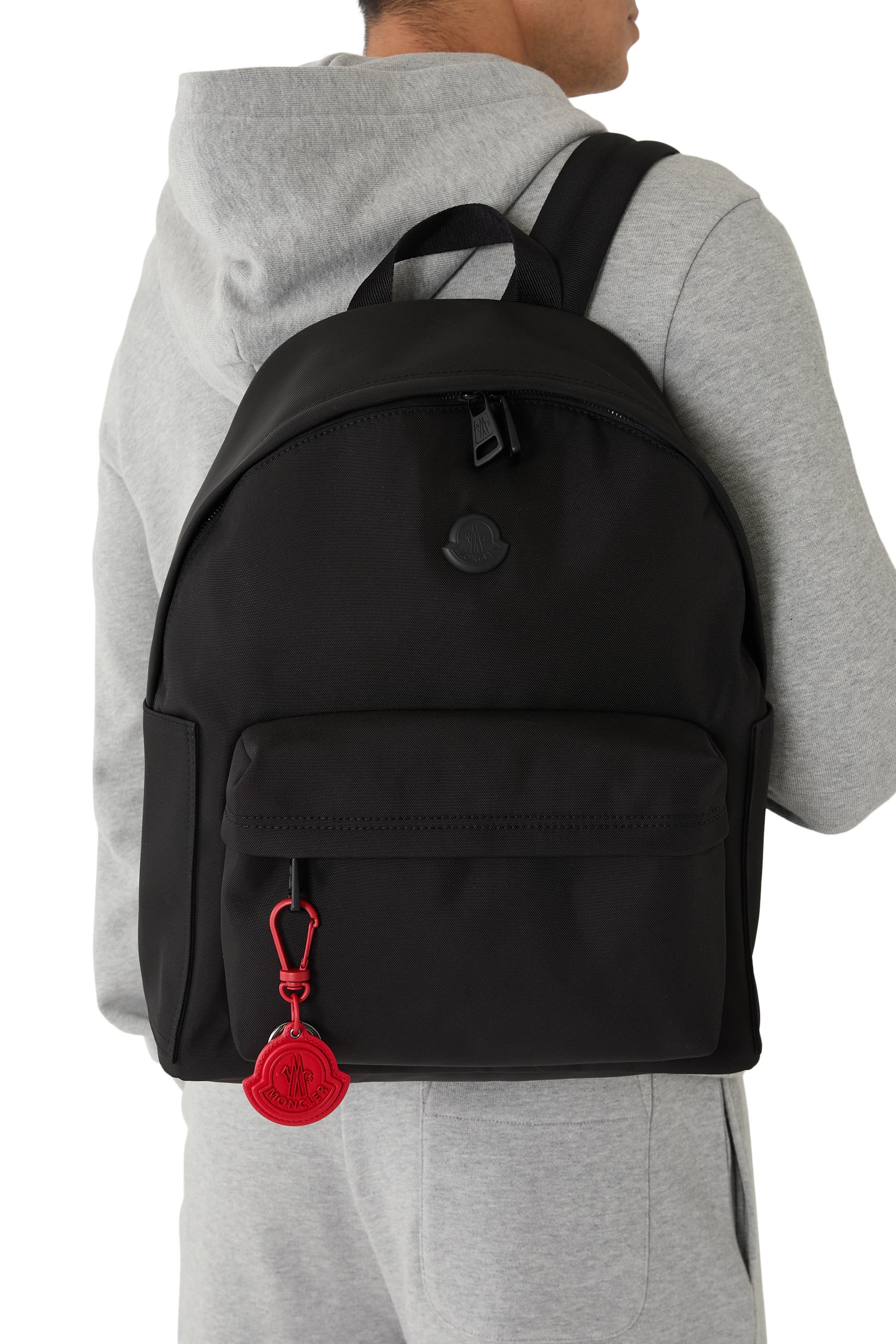 حلقة مفاتيح بشعار الماركة