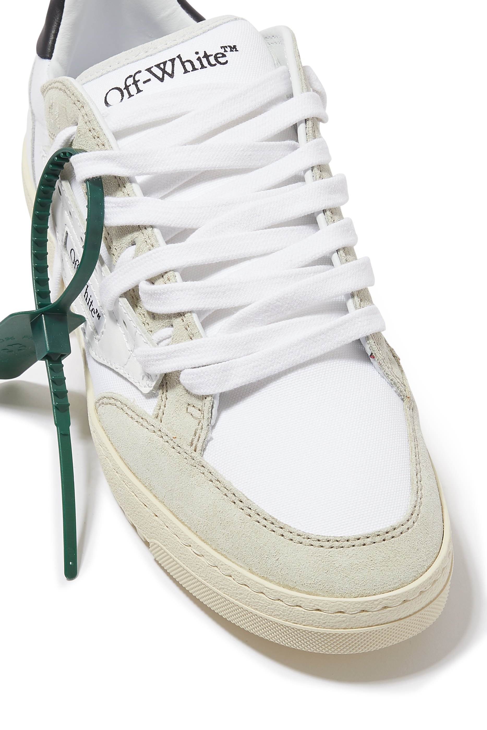 سنيكرز 5.0 بكاحل منخفض جلد