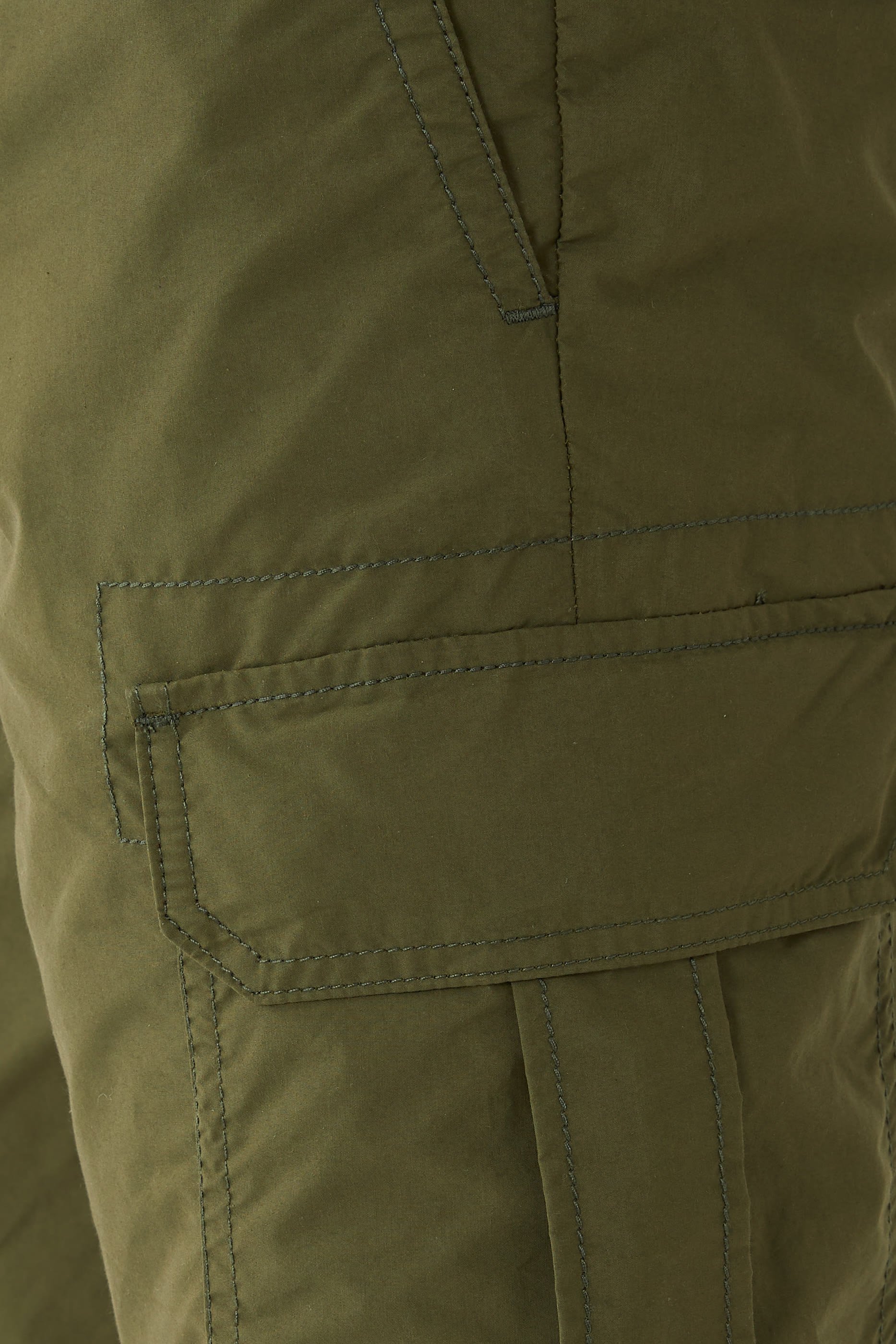 بنطال إنكوتكس