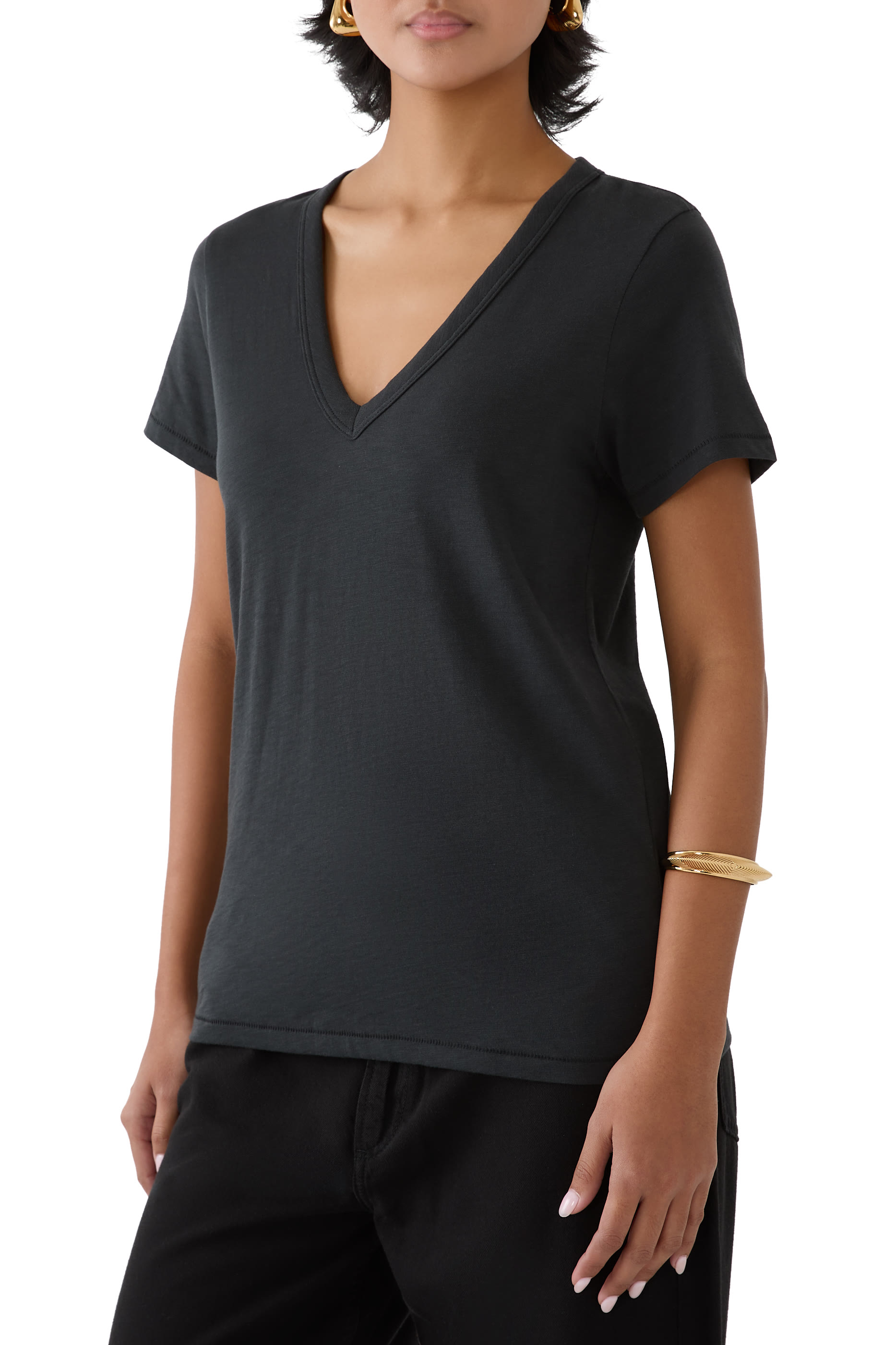 تيشيرت بياقة V قطن سلوب