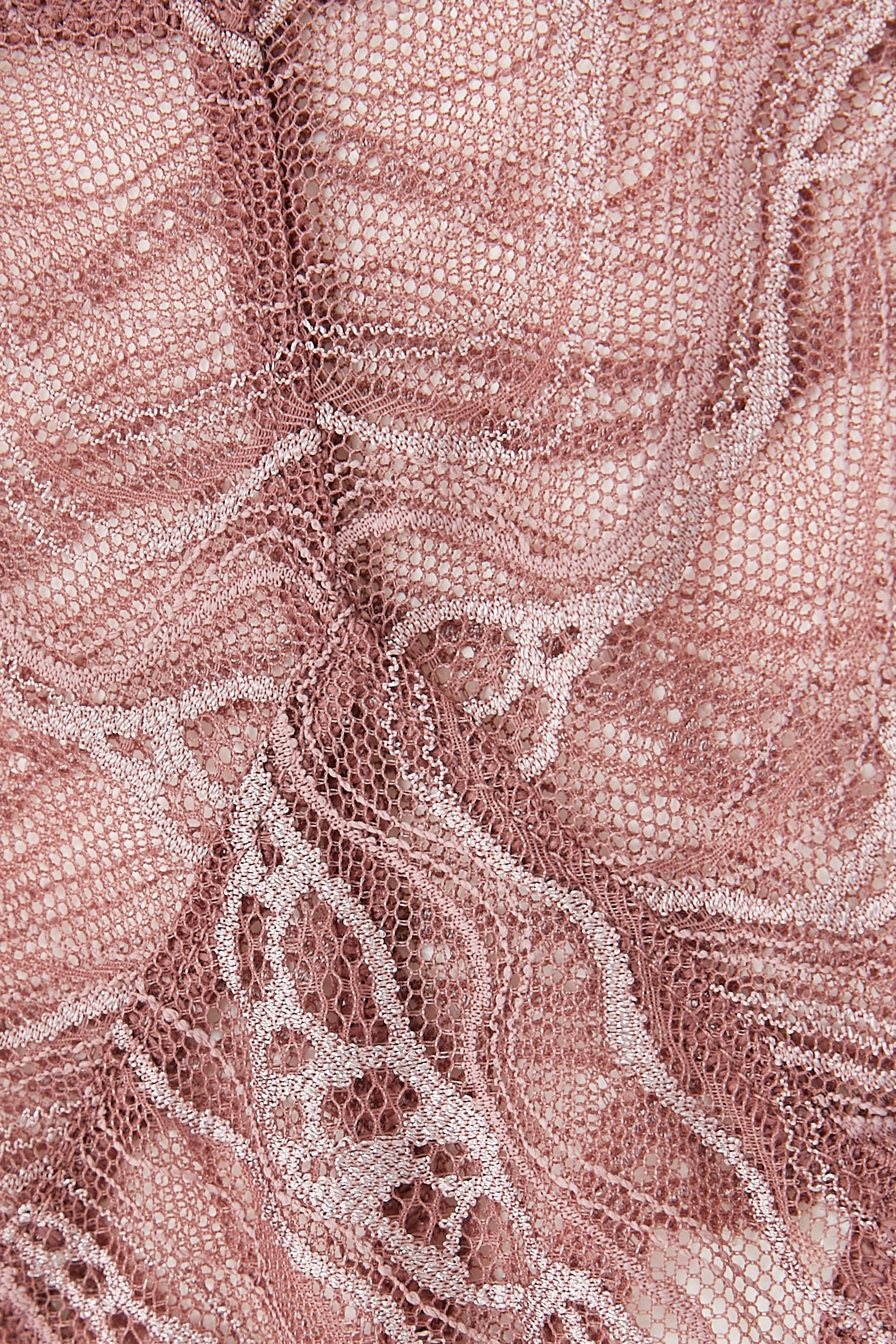 سروال تحتي دانتيل شفاف برازيلي