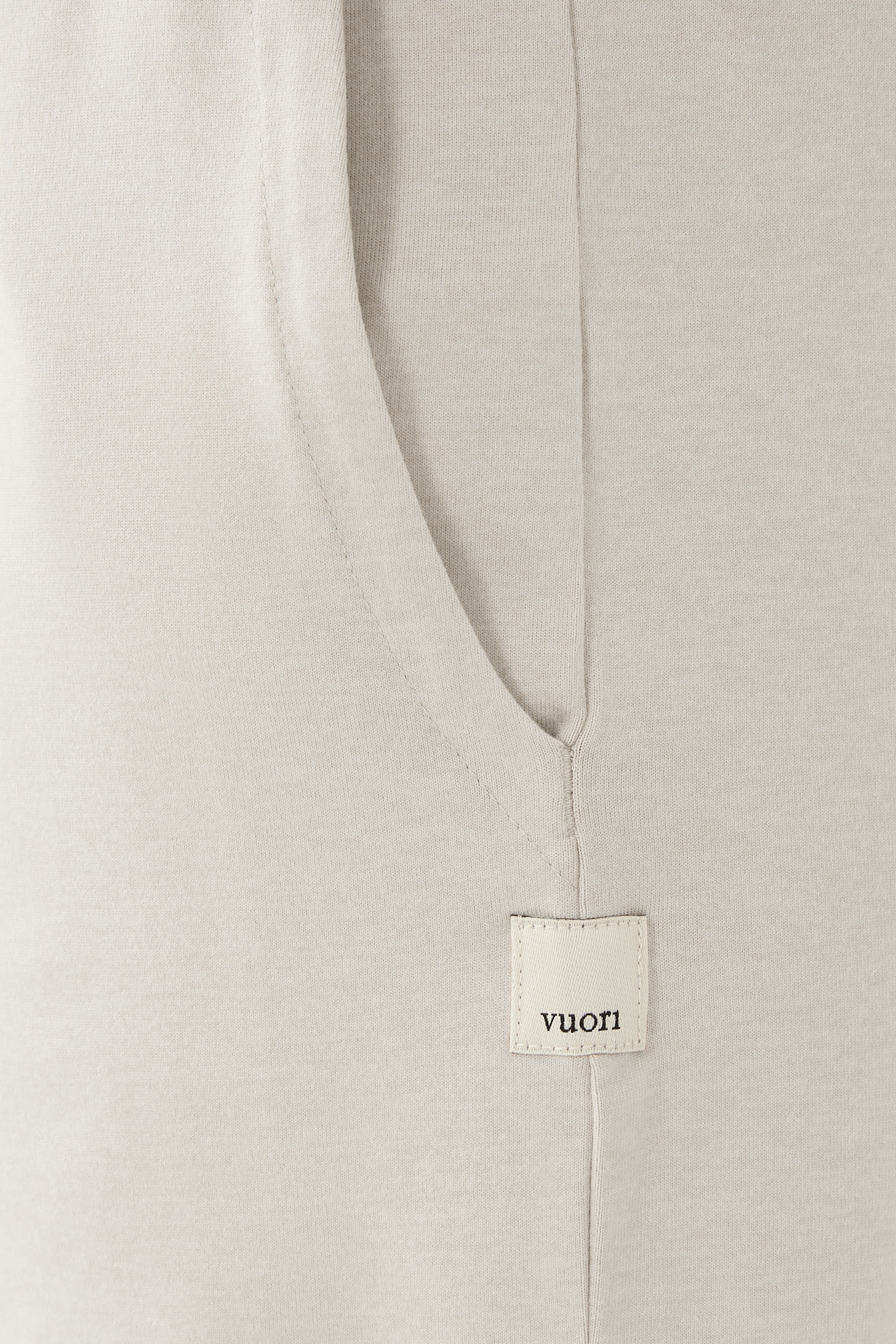 بنطال هالو إسينشال بقصة ساق واسعة