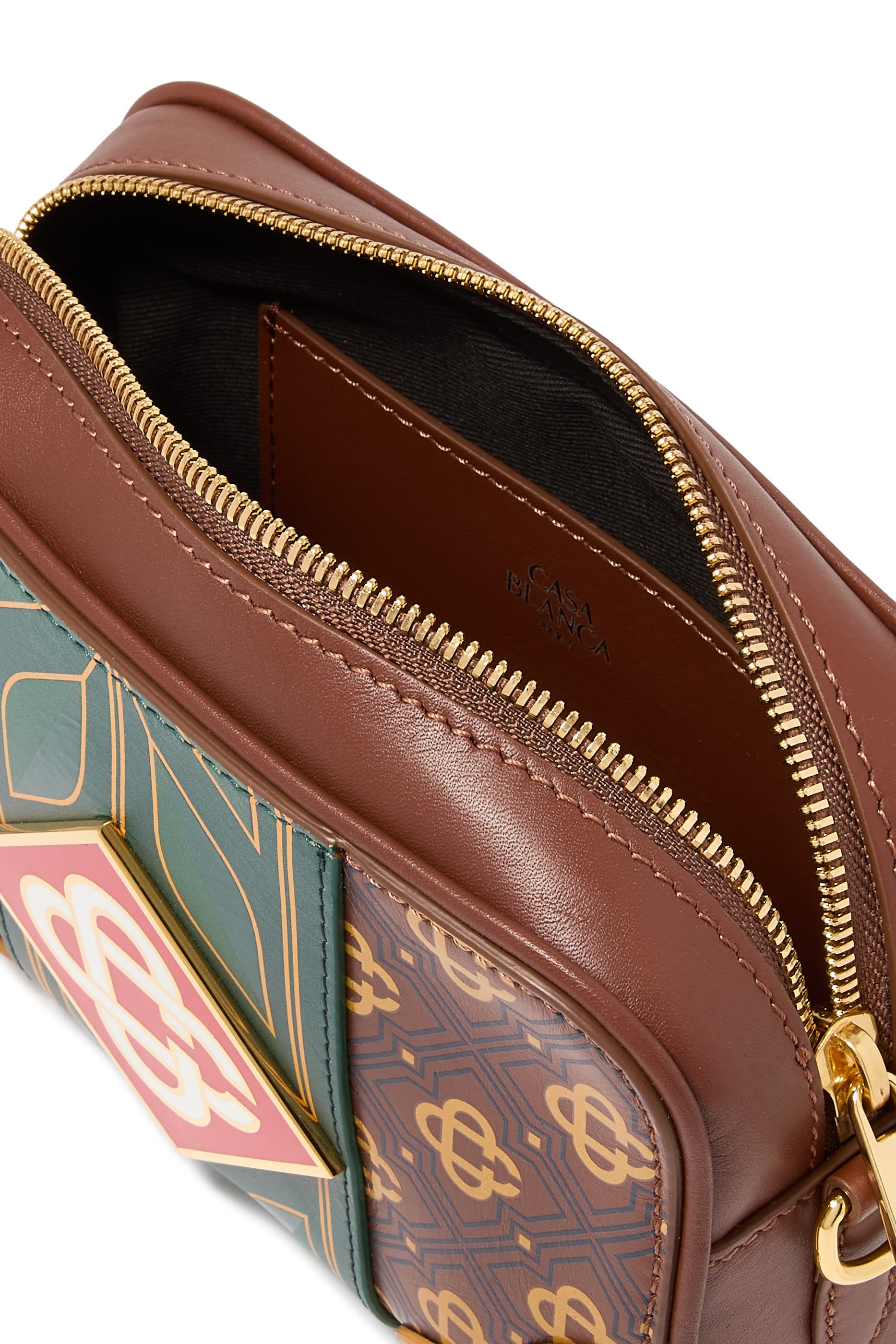 حقيبة كروس بودي بحرف شعار الماركة