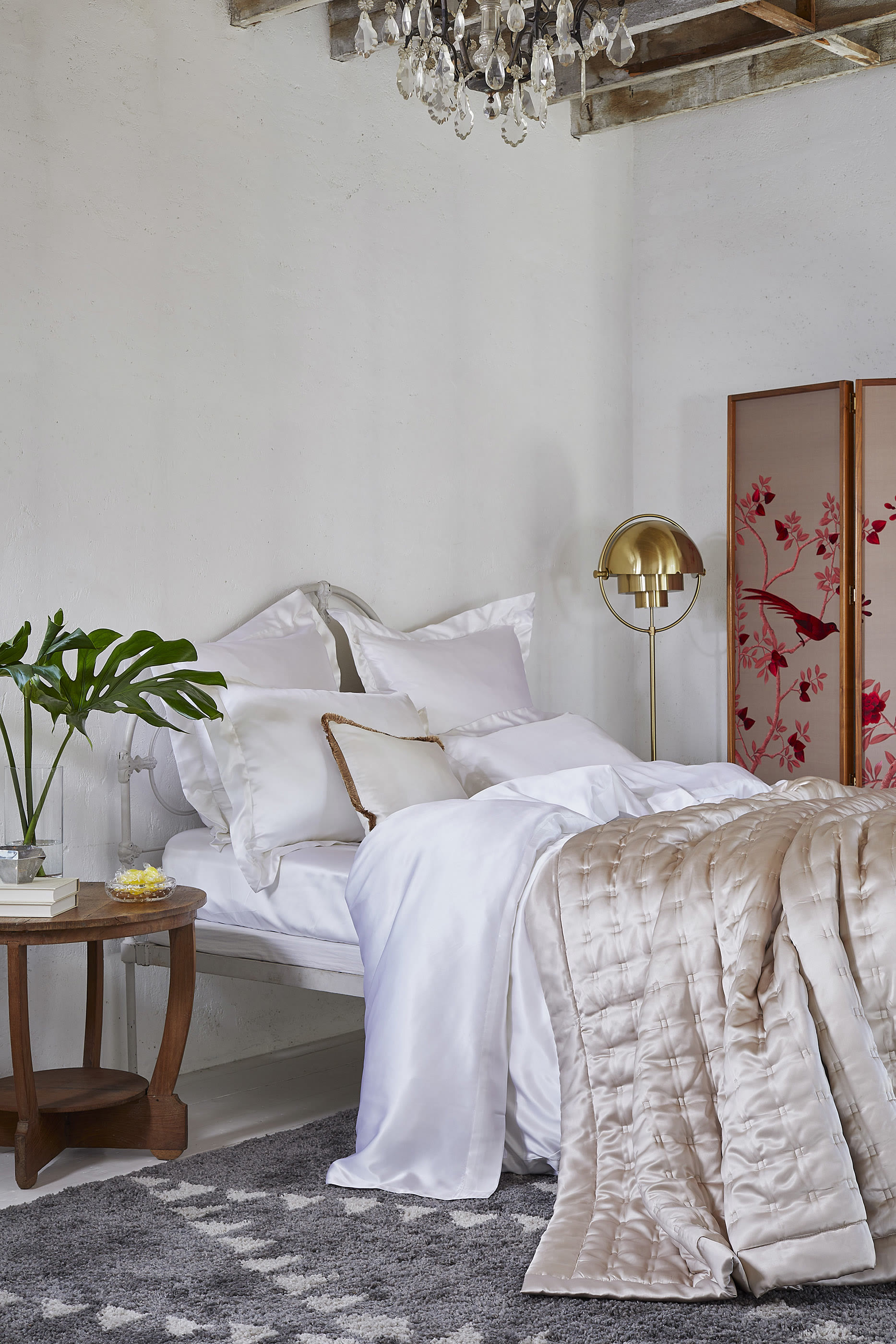 Silk Signature Fitted Sheet 