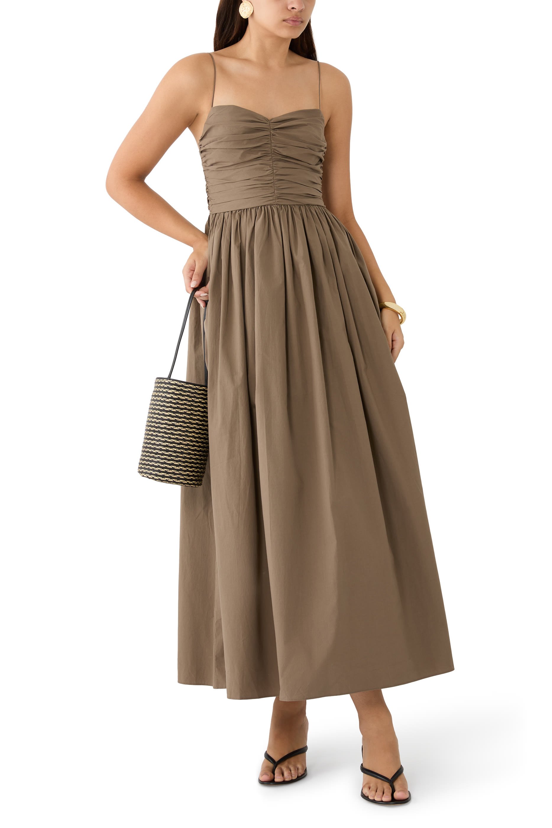 فستان بصدرية بكشكش