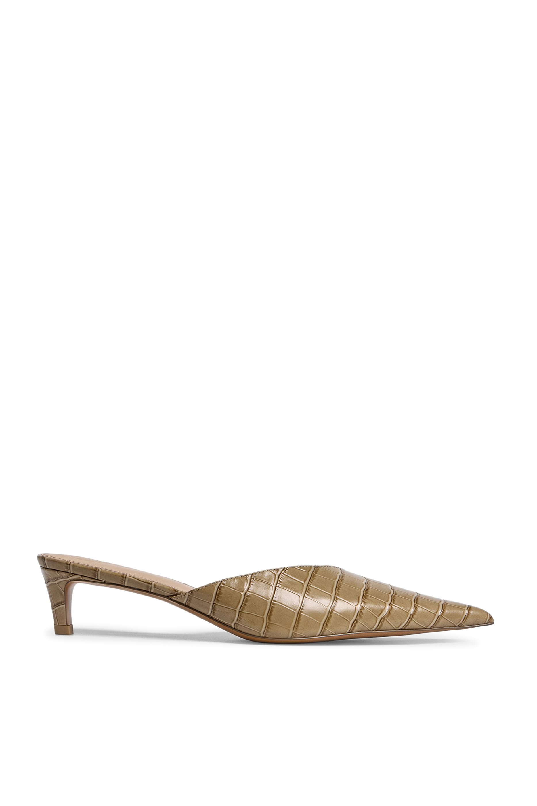 حذاء مفتوح بنقشة جلد تمساح 40 جلد