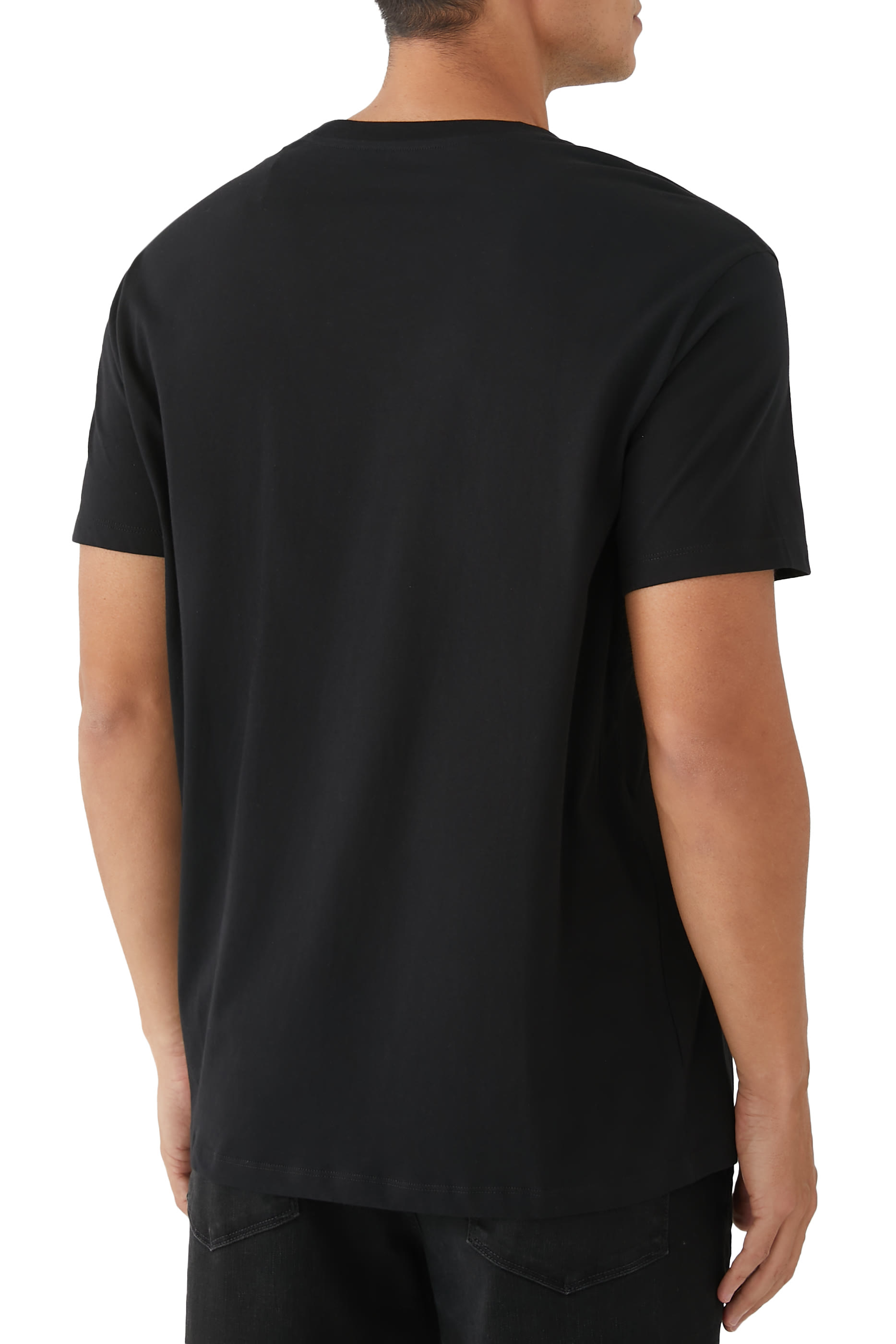 تيشيرت ذا جريد بحروف شعار الماركة