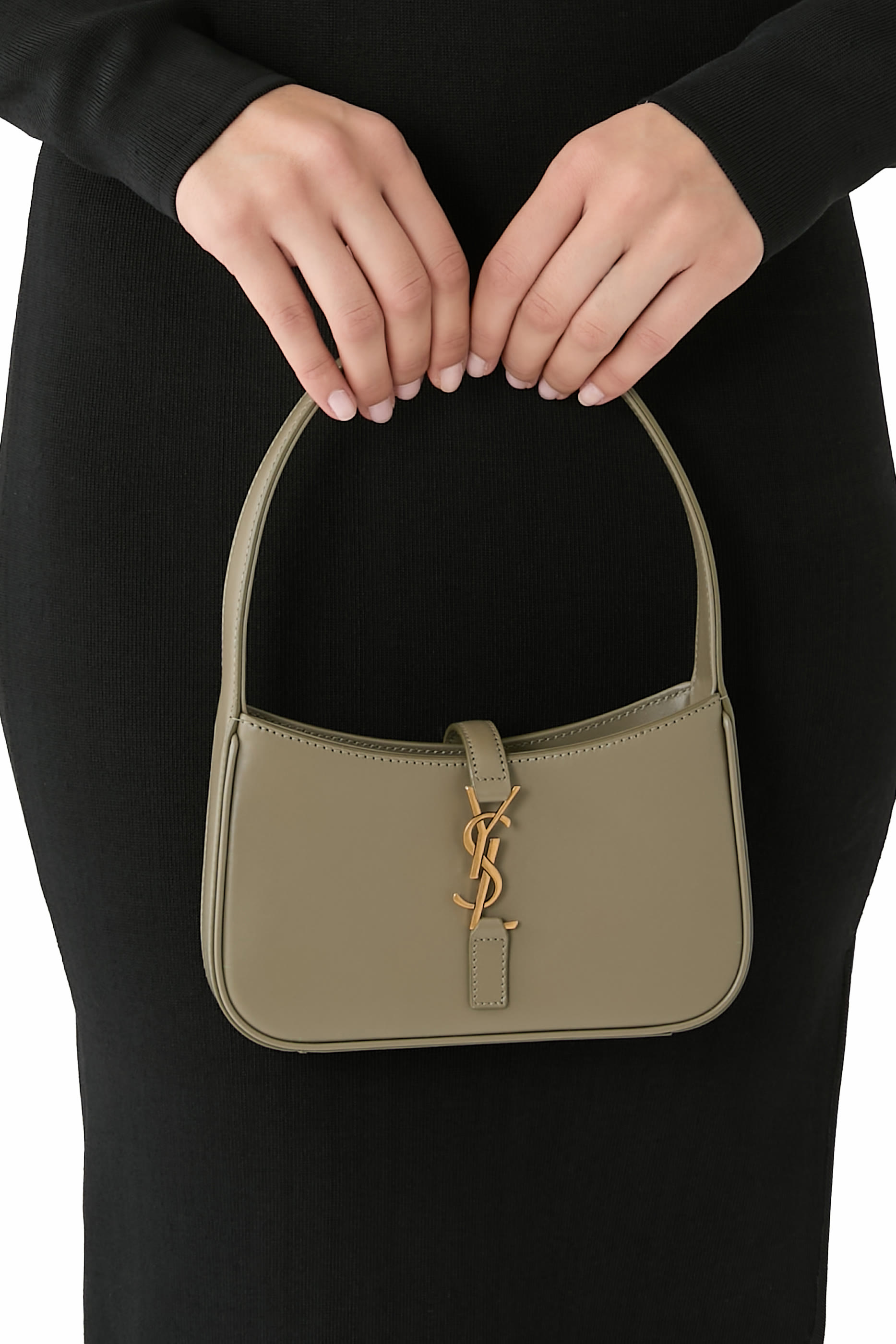 حقيبة هوبو لو 5 ايه 7