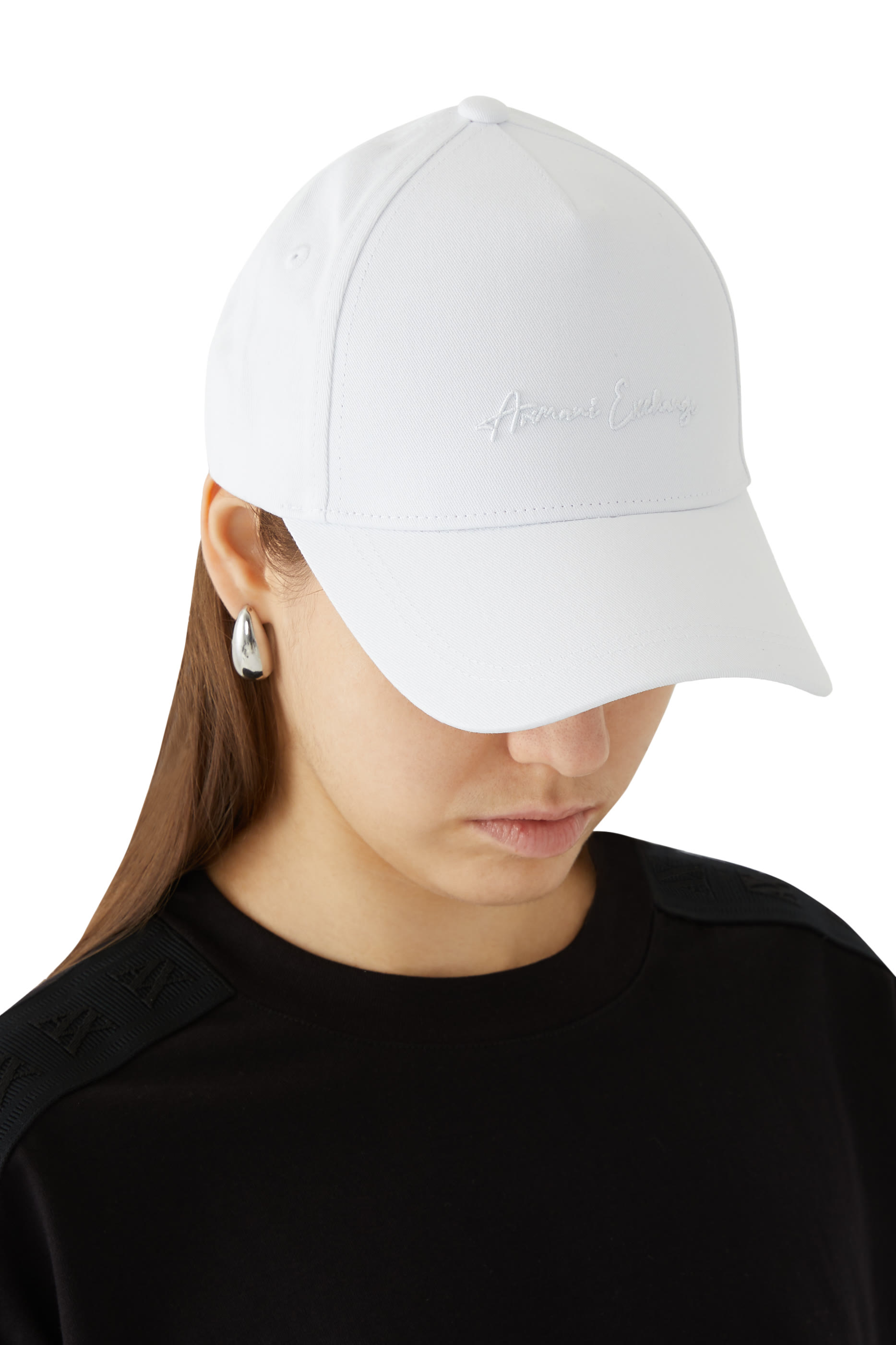 كاب بيسبول ايسنشال بشعار الماركة