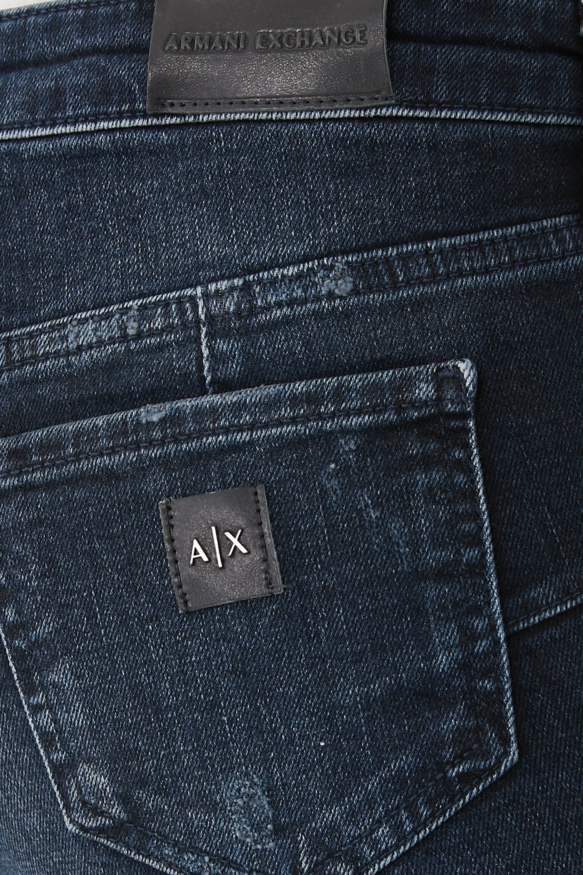 بنطال جينز ليفت آب بقصة سكيني