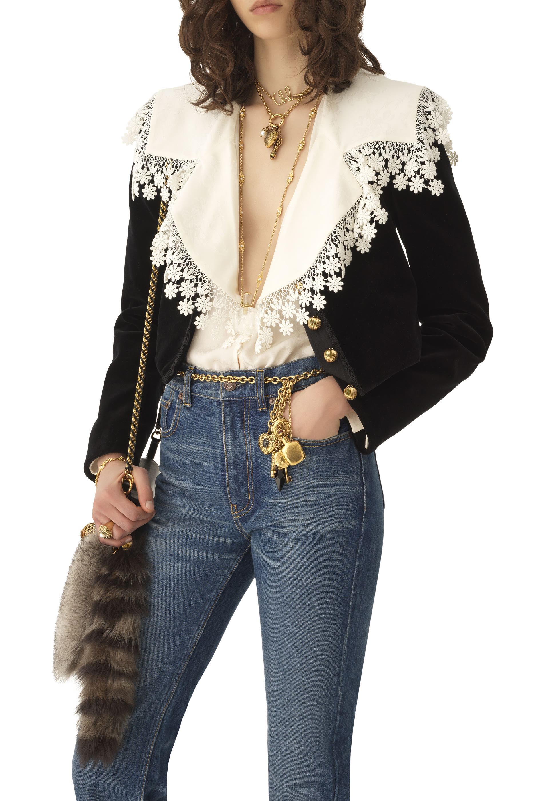 جاكيت سبنسر بقصة قصيرة قماش مخملي