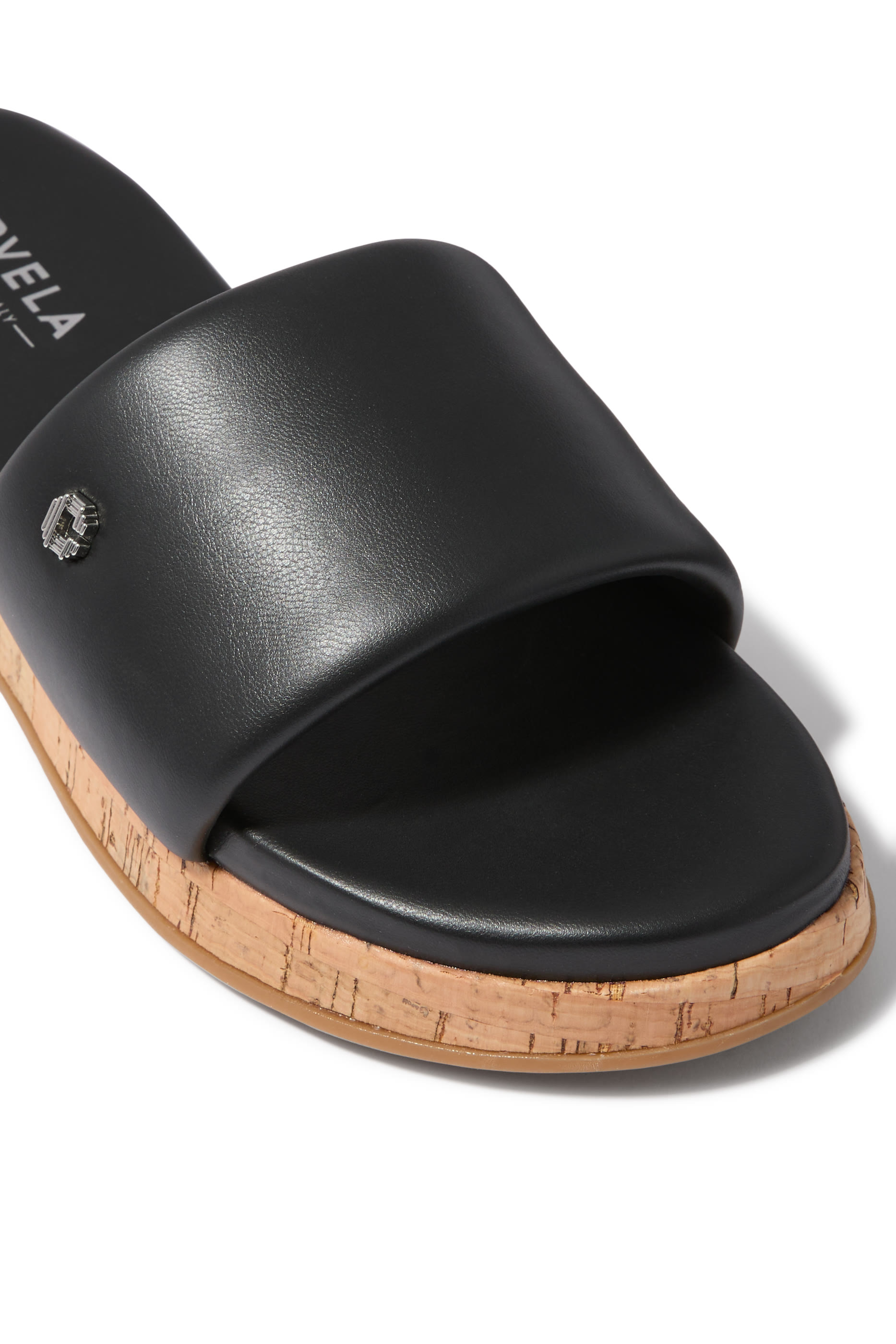 حذاء كارفيلا كلاود مفتوح من الخلف