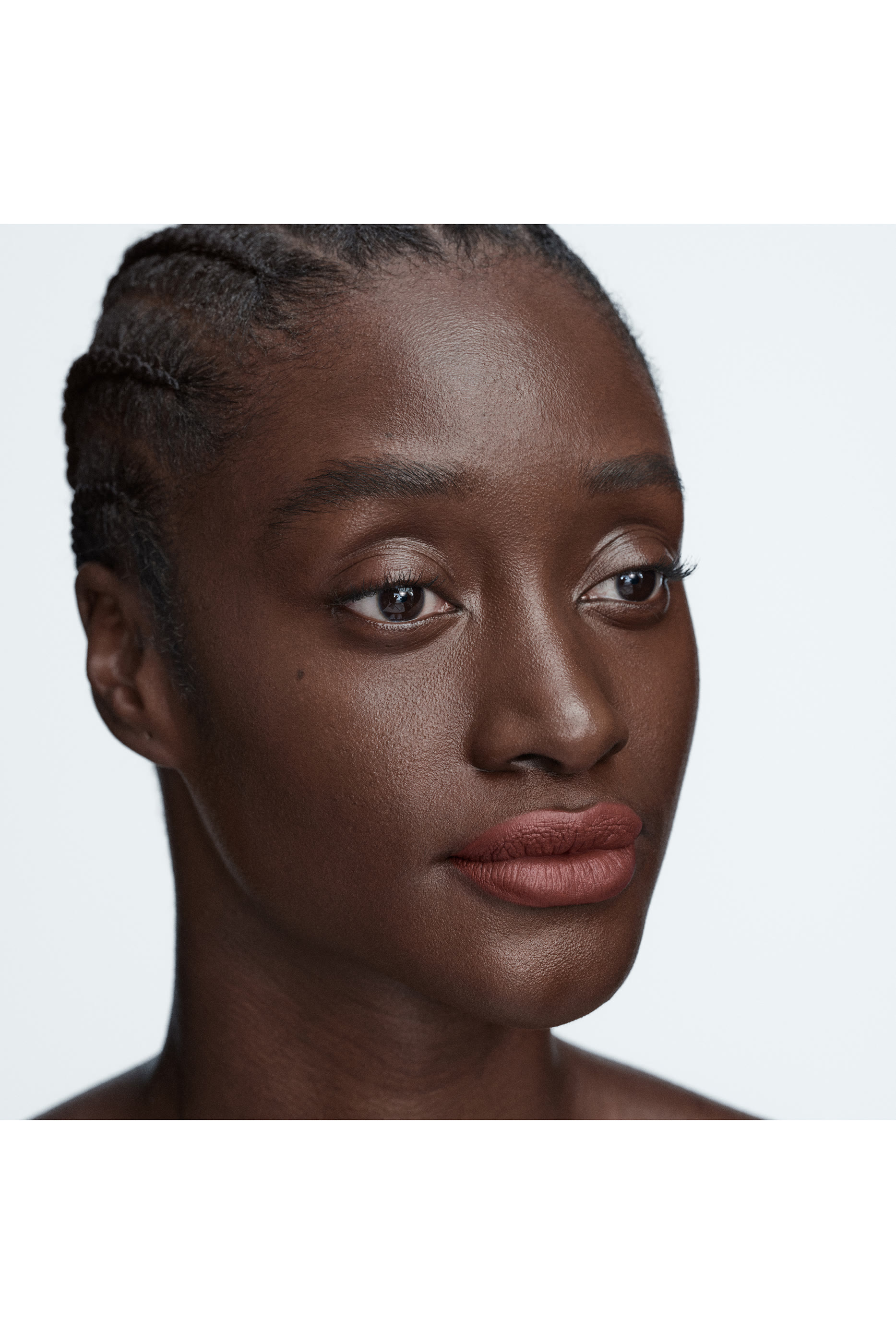 عبوة إعادة ملء أحمر شفاه غير لامع