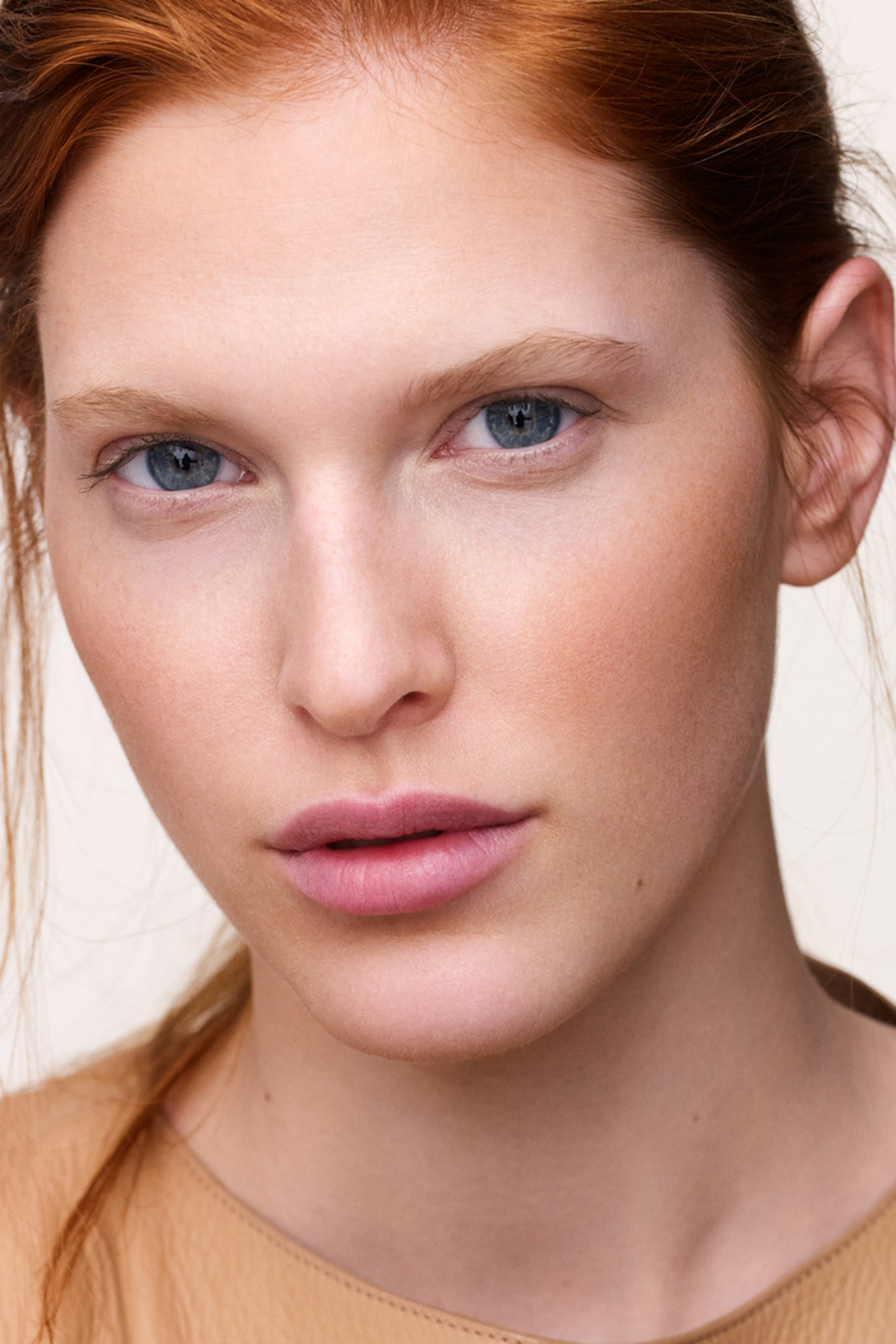 بودرة معدنية لإشراق صحي Herm&egrave;s Plein Air, H Trio