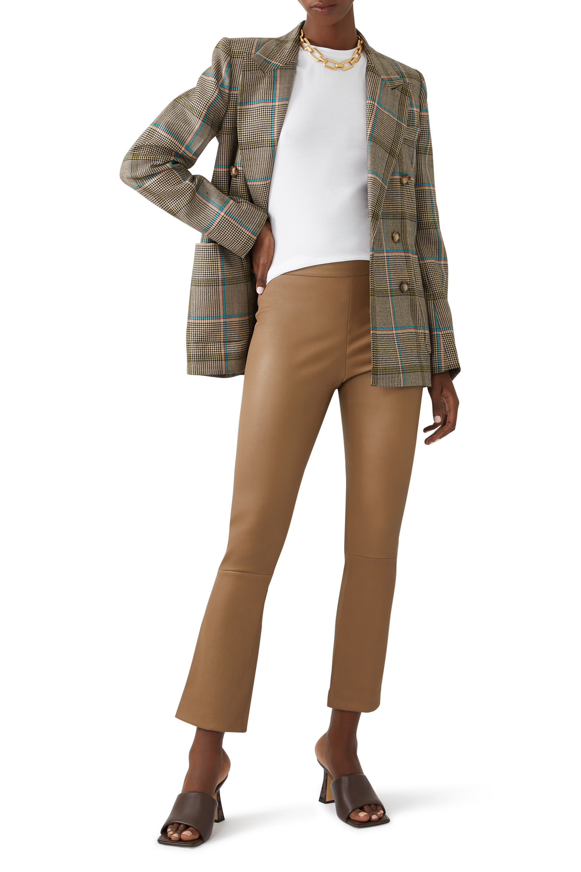 تيشيرت قطن بقصّة ضيقة