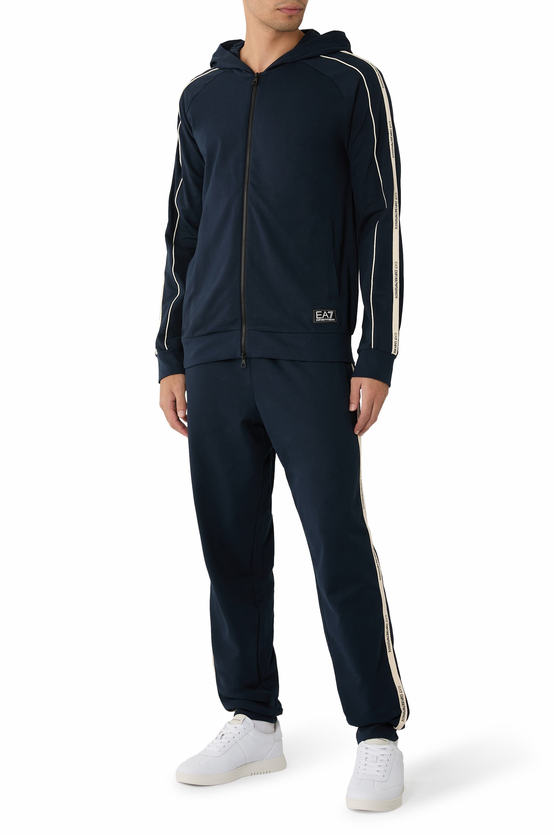 سويت شيرت بشريط شعار الماركة