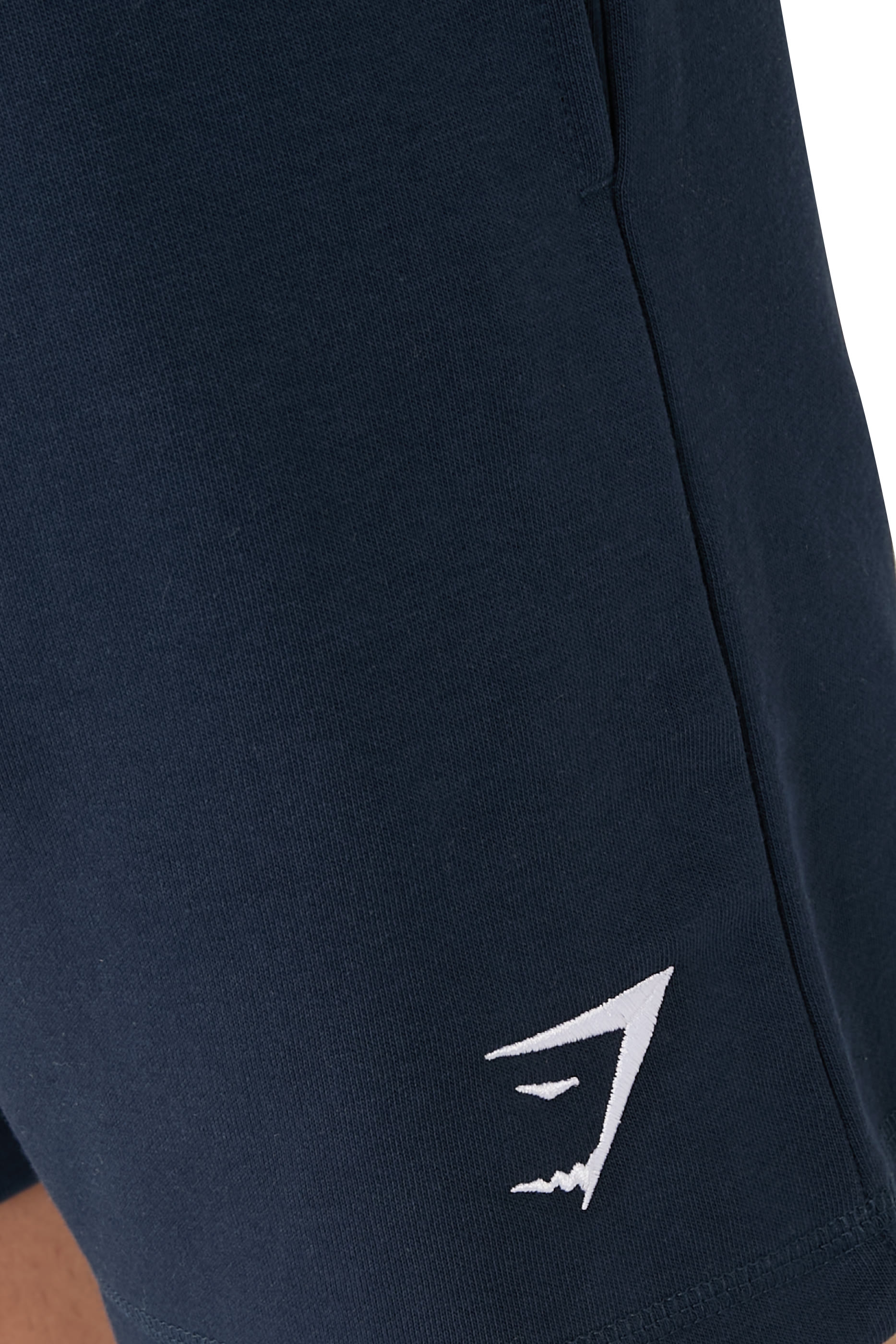 Crest 7" Shorts