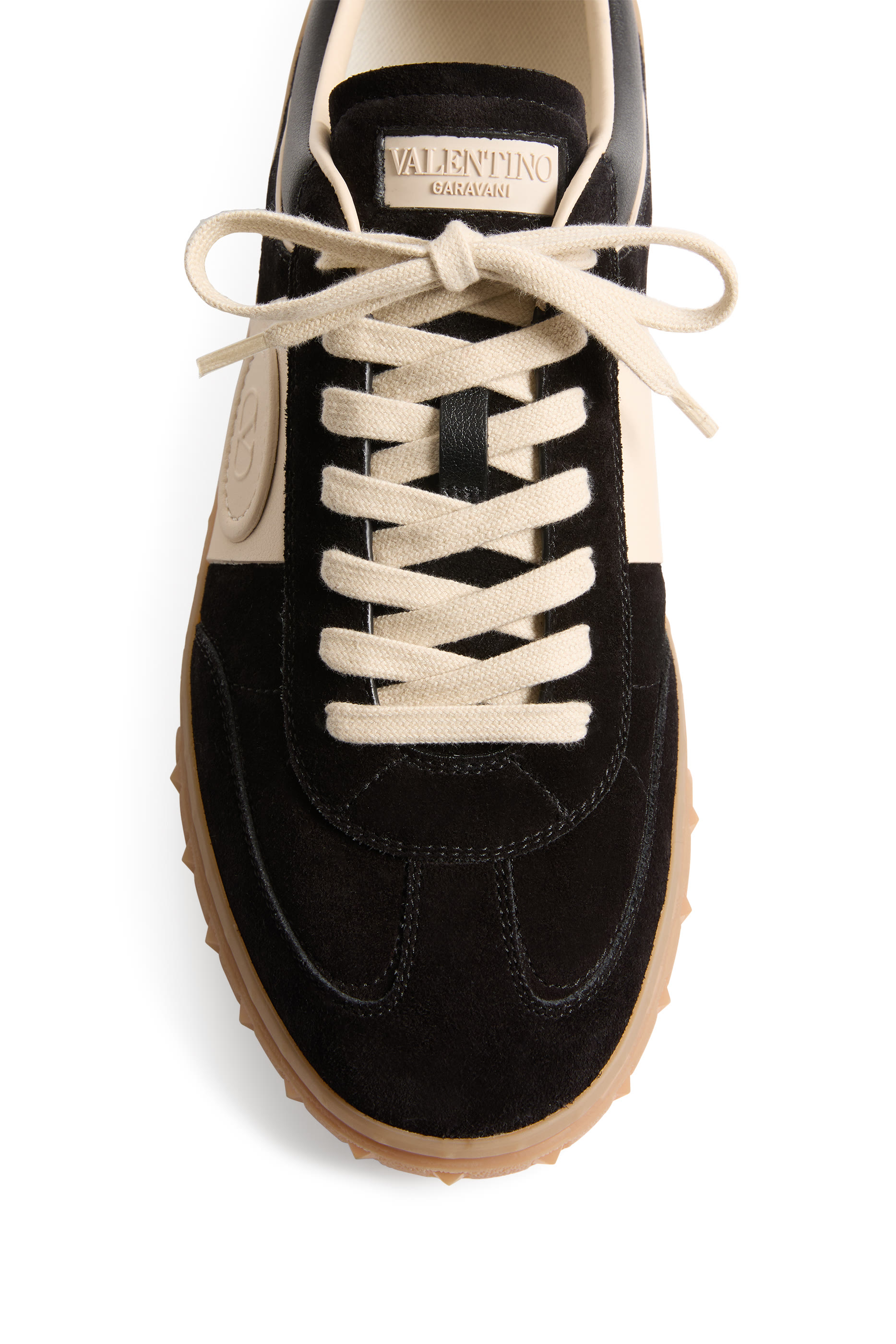 سنيكرز أبفيليج