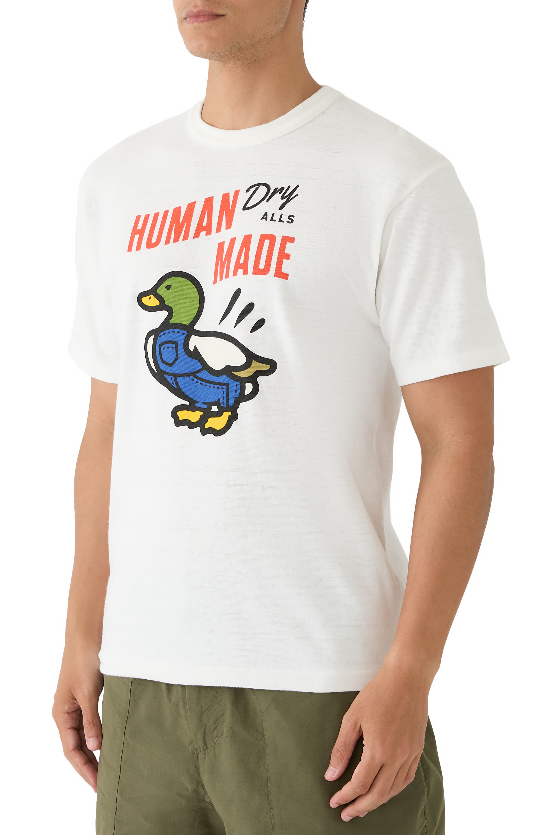 تيشيرت بطبعة غرافيكية