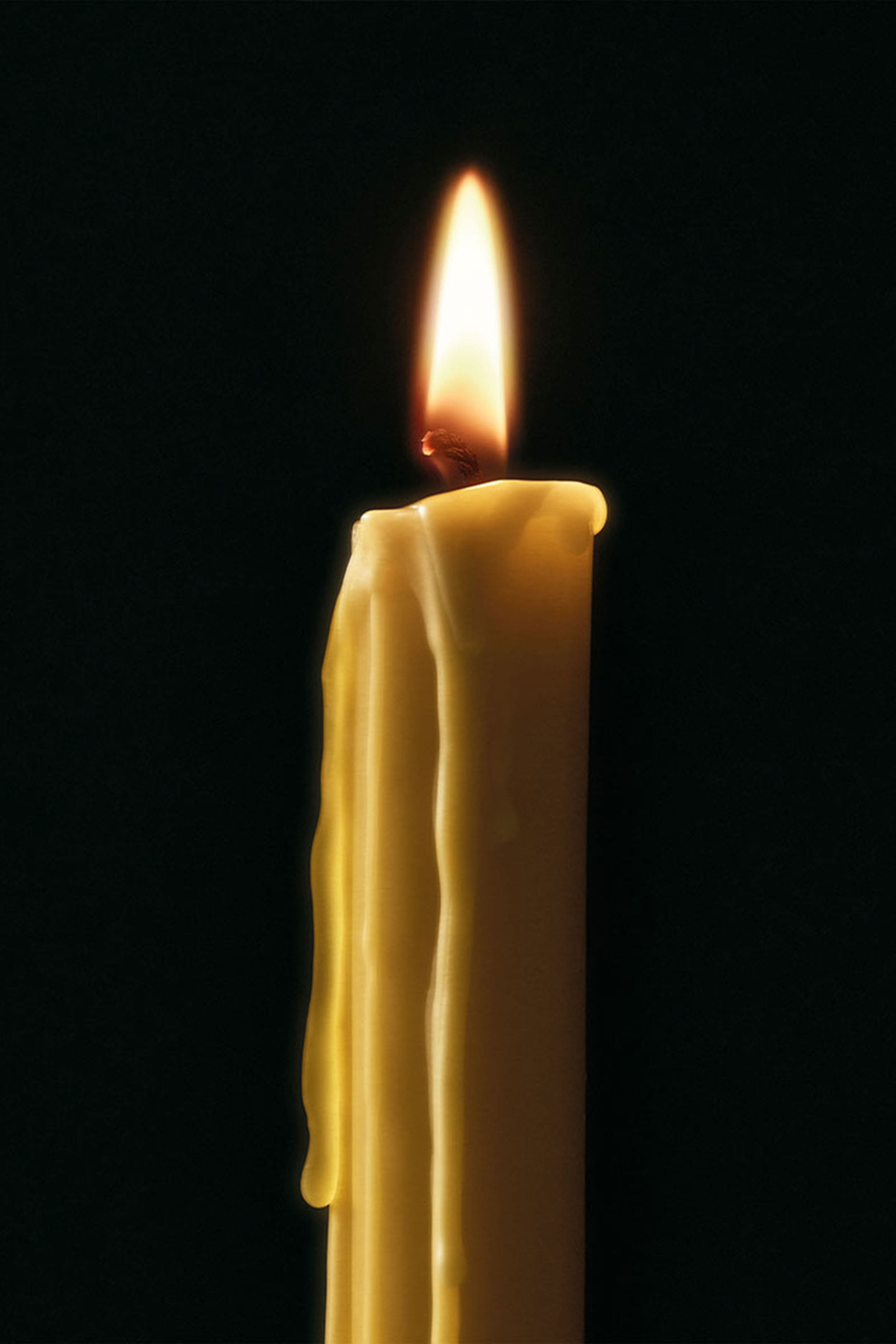 شمعة بتصميم حامل شموع شمع عسل طبيعي