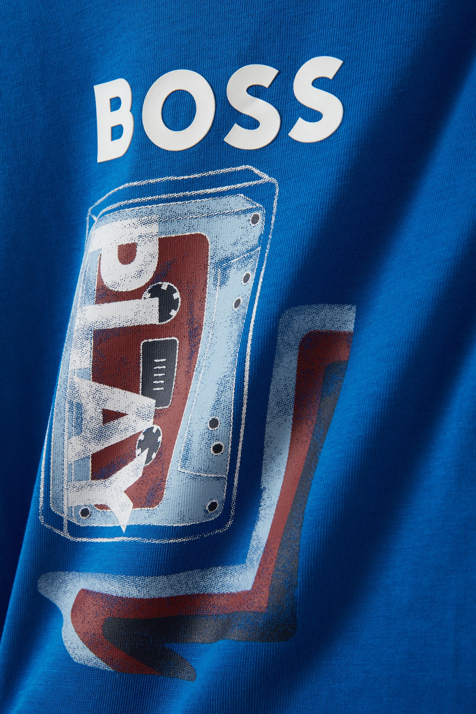 تيشيرت بطبعات شعار الماركة للأطفال