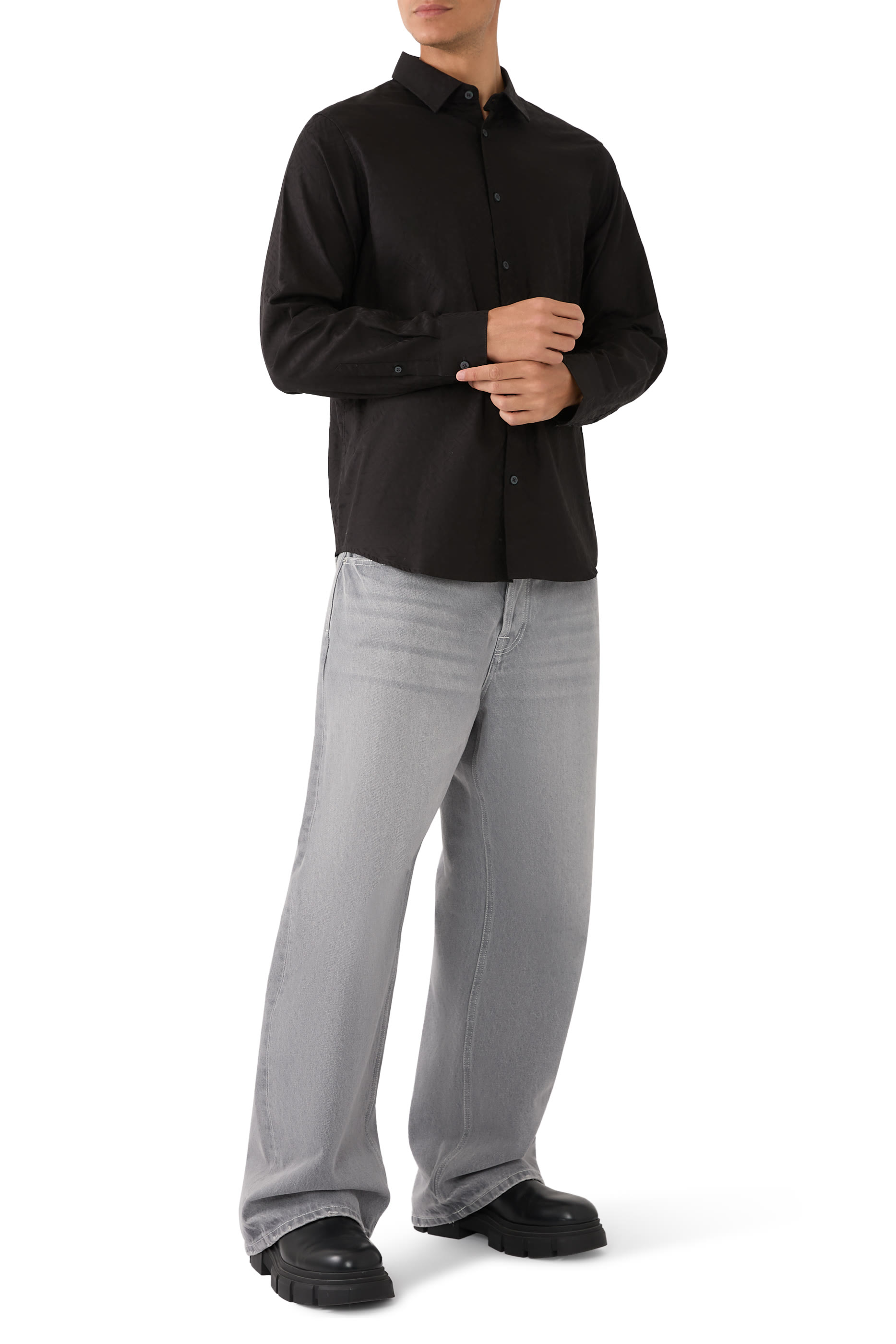 قميص بشعار الماركة جاكار