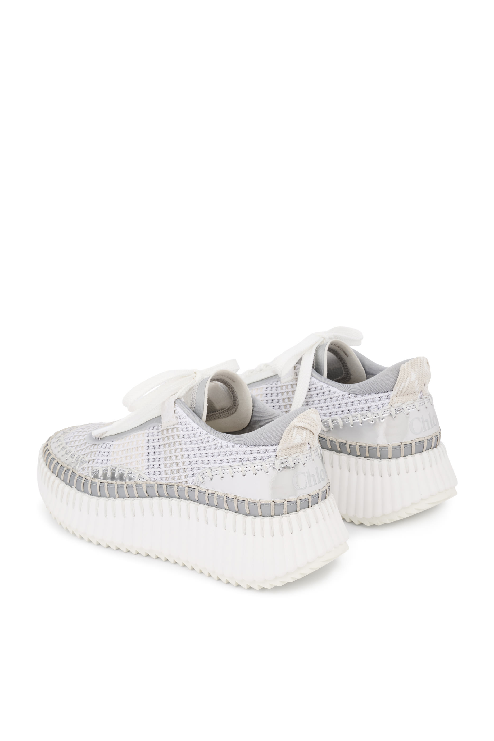 سنيكرز ناما