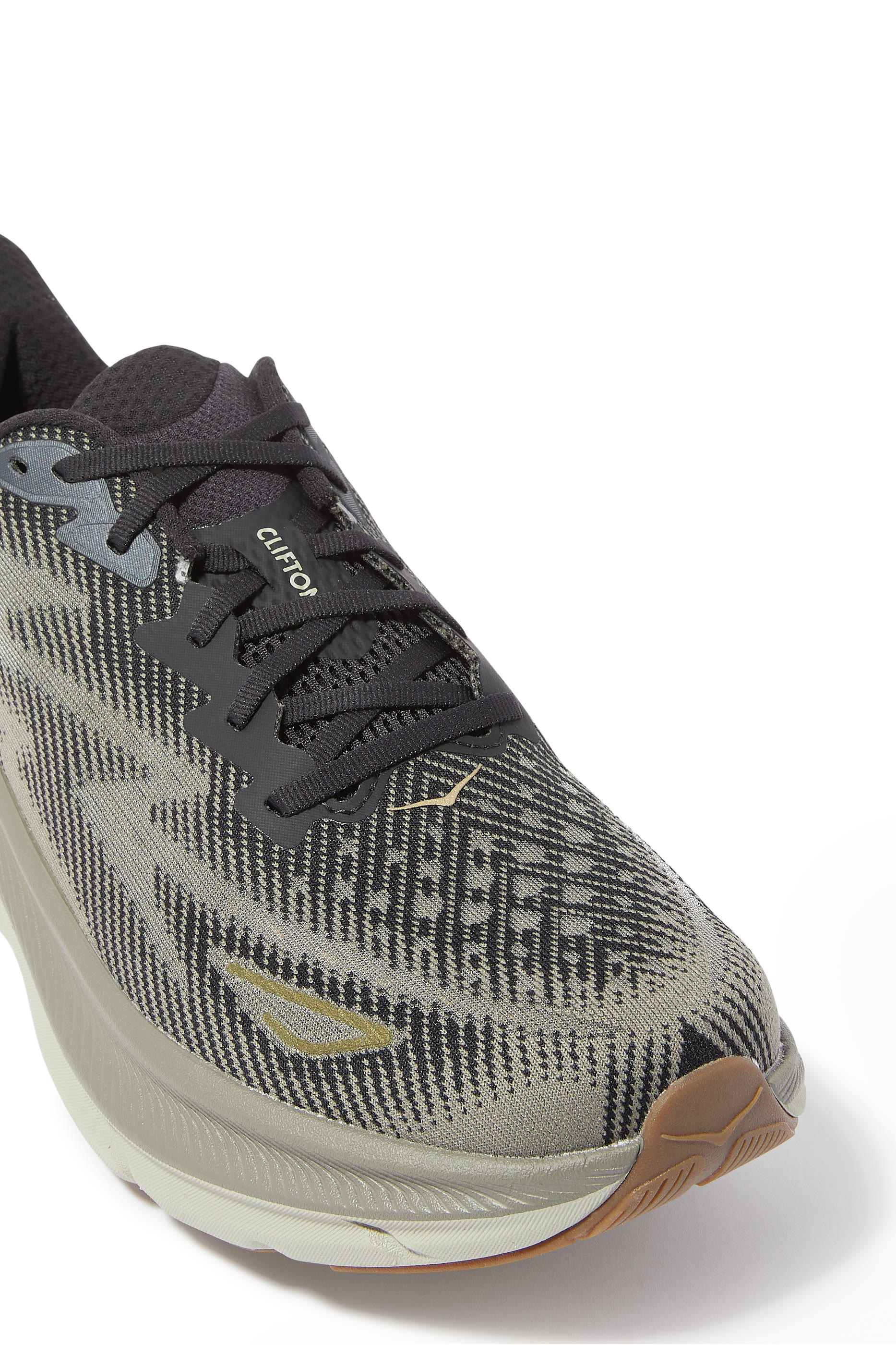 سنيكرز كليفتون 9