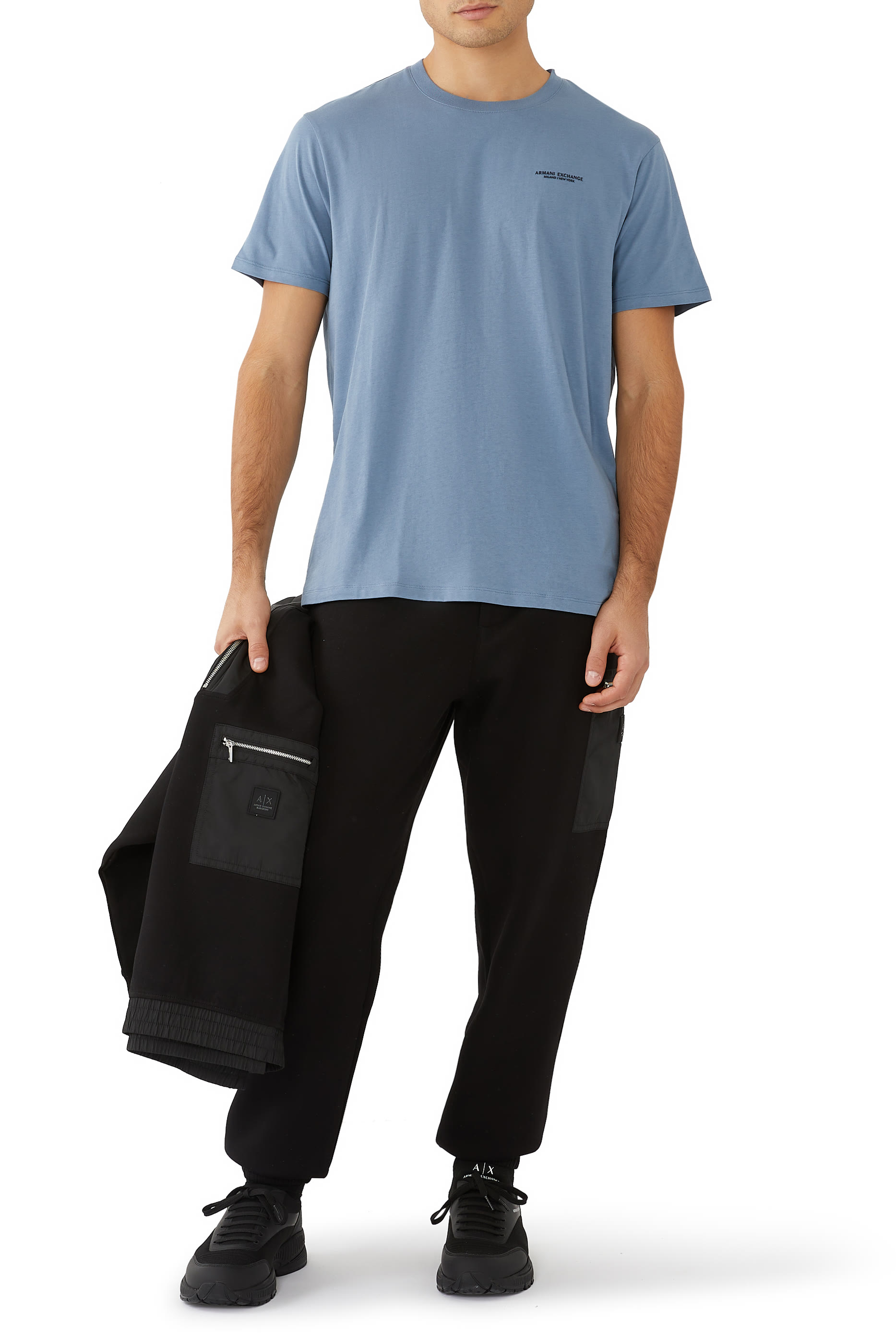 تيشيرت بشعار الماركة