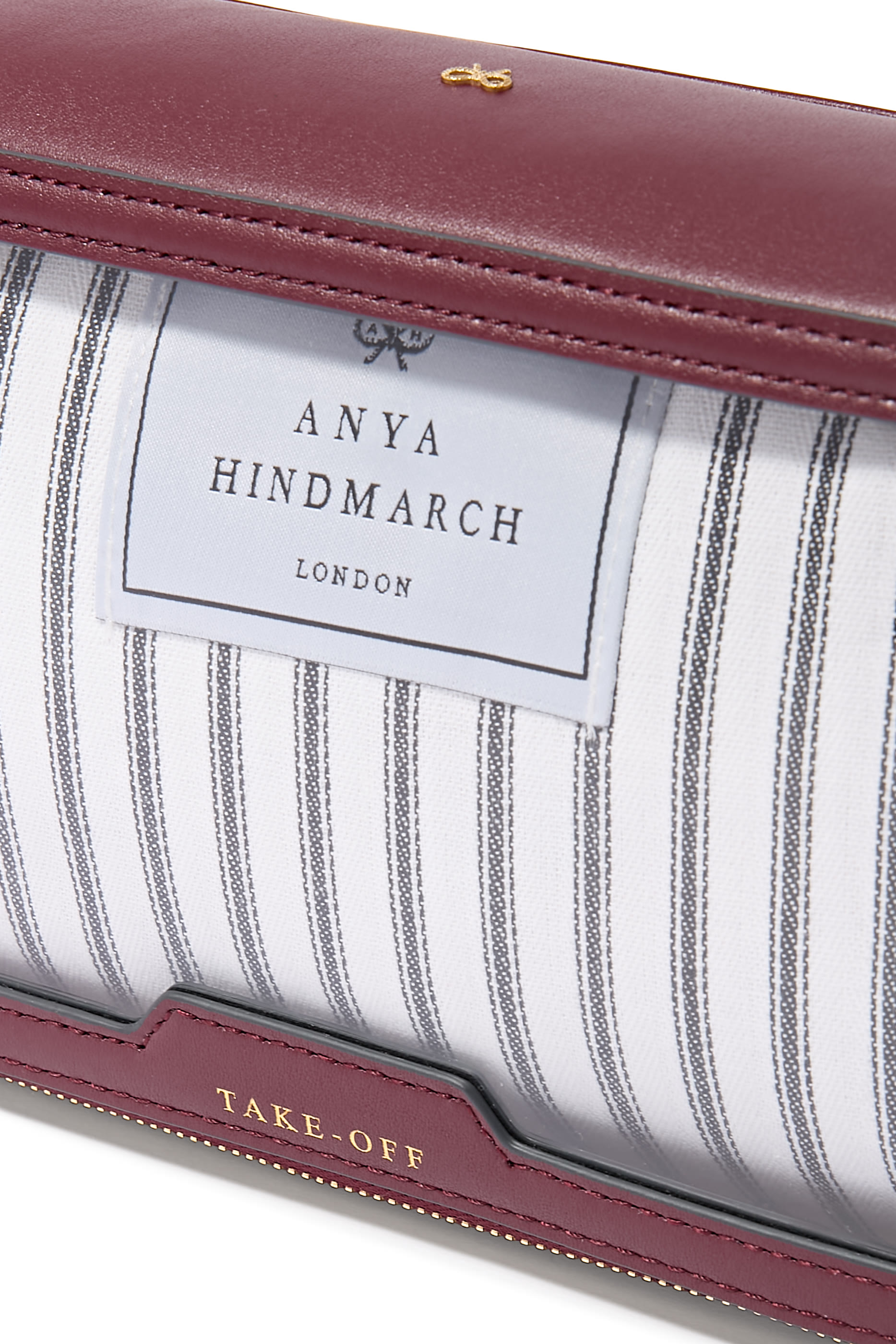 حقيبة صغيرة ان فلايت بشعار الماركة