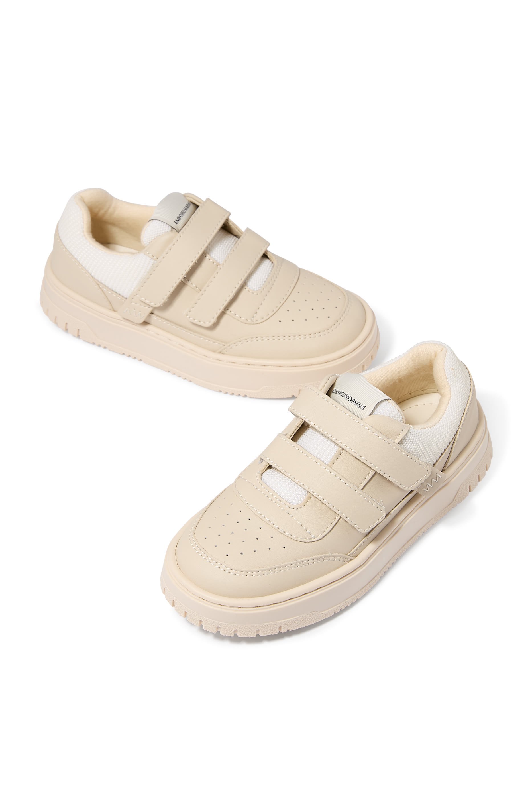 سنيكرز جلد بتفاصيل قماش شبكي للأطفال