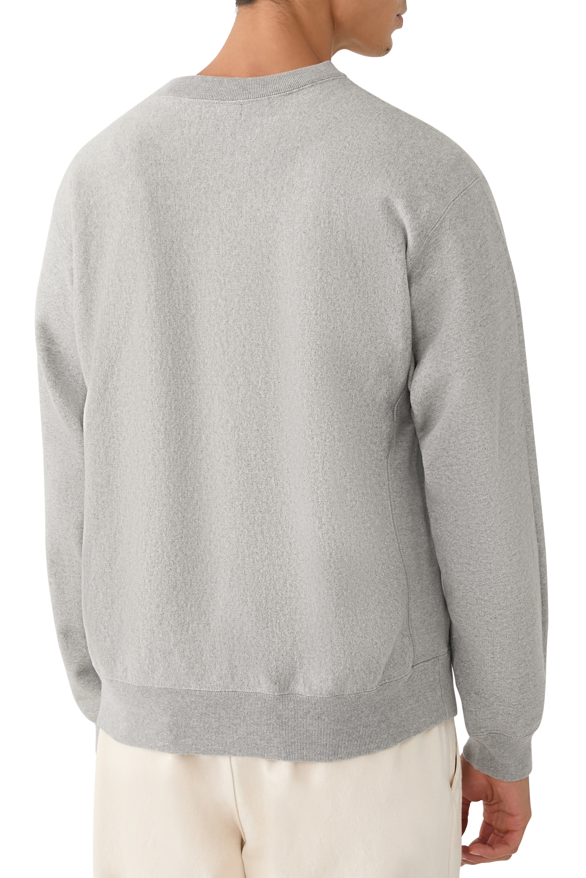 سويت شيرت بنقشة قلب غرافيكية