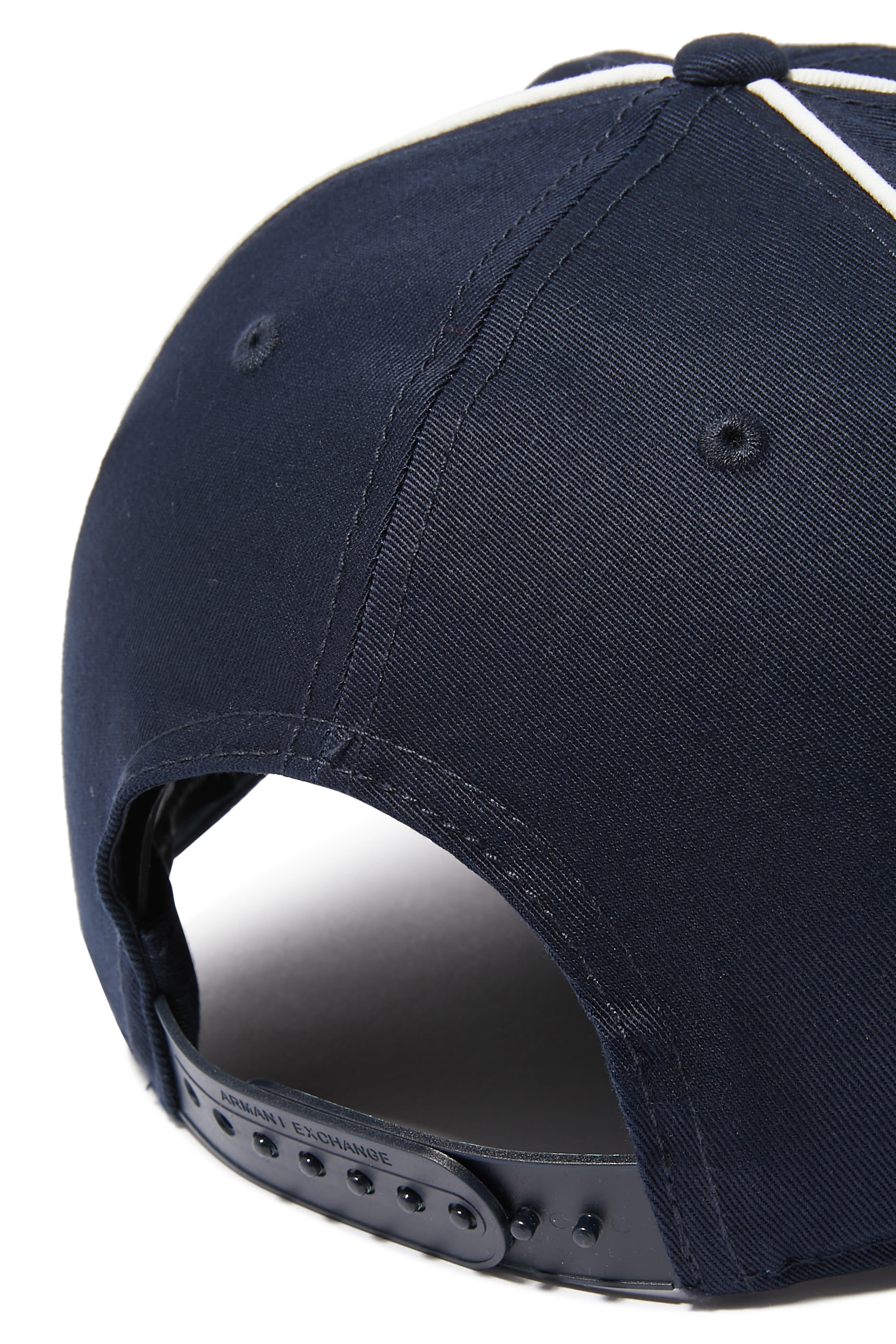 كاب بيسبول بشعار الماركة