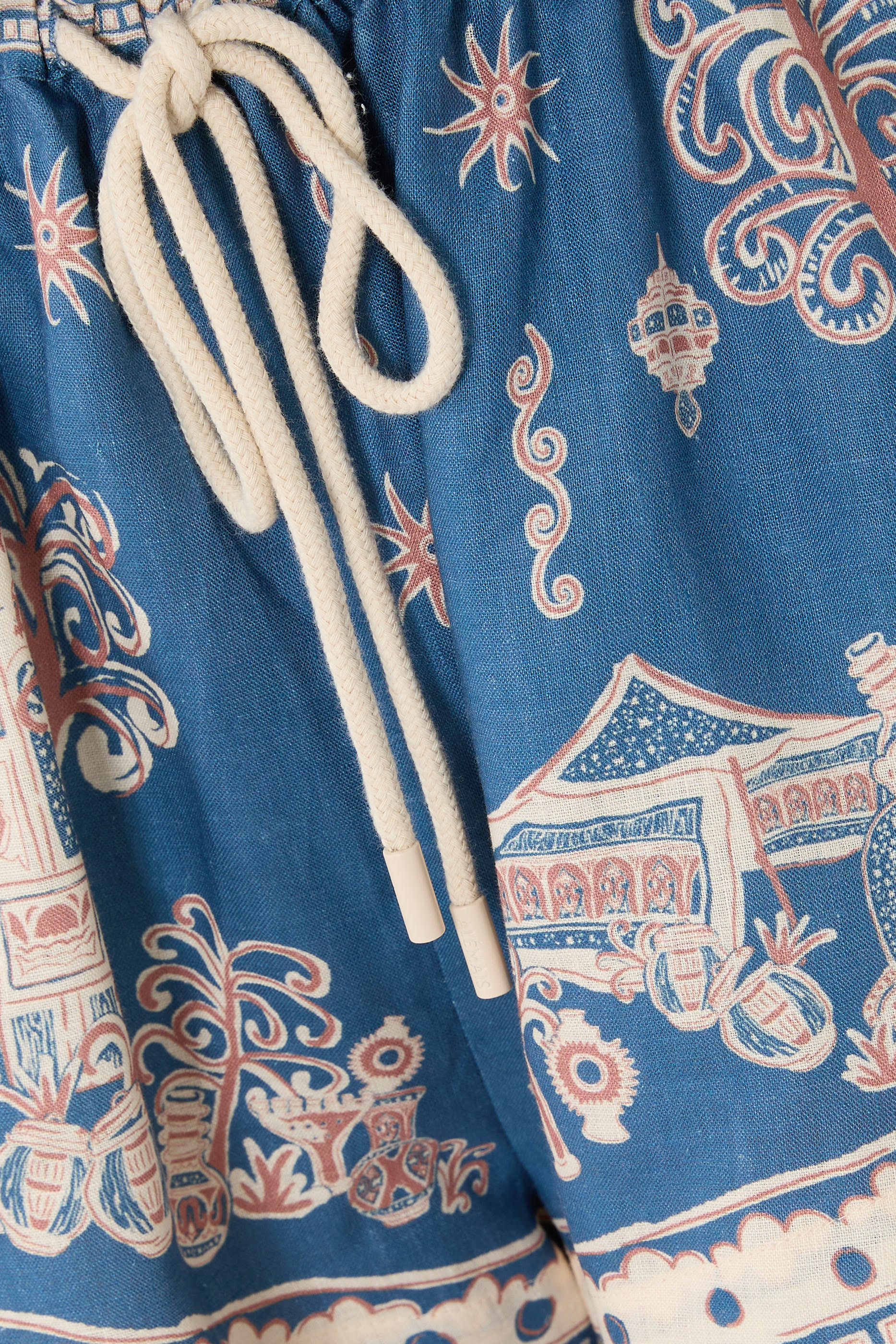 شورت أكاسيا