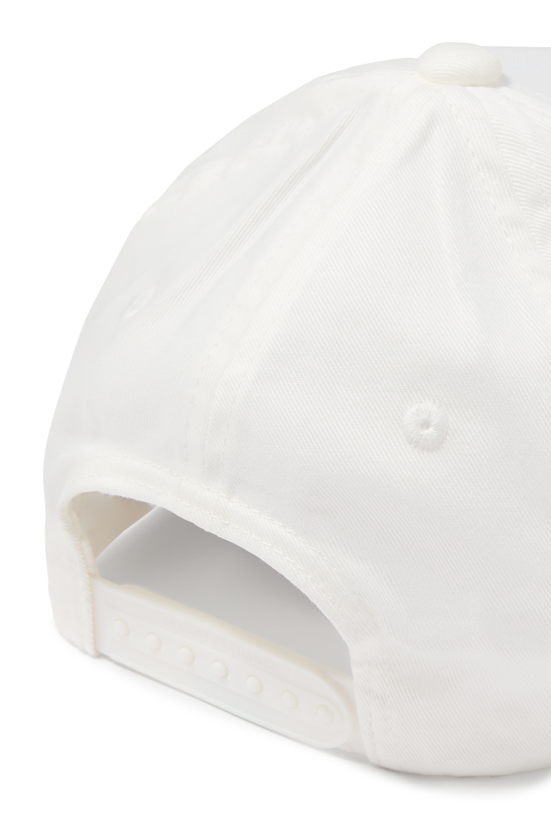 كاب بايسبول بشعار الماركة