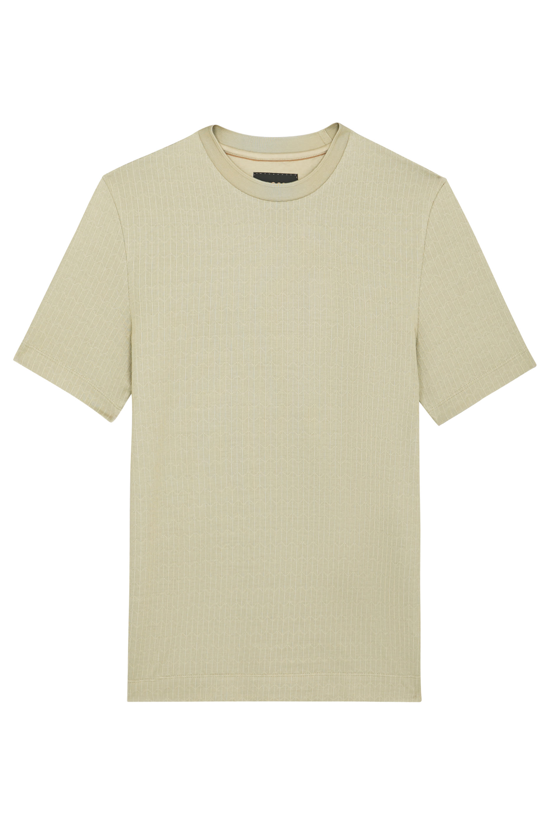 تيشيرت بأكمام قصيرة