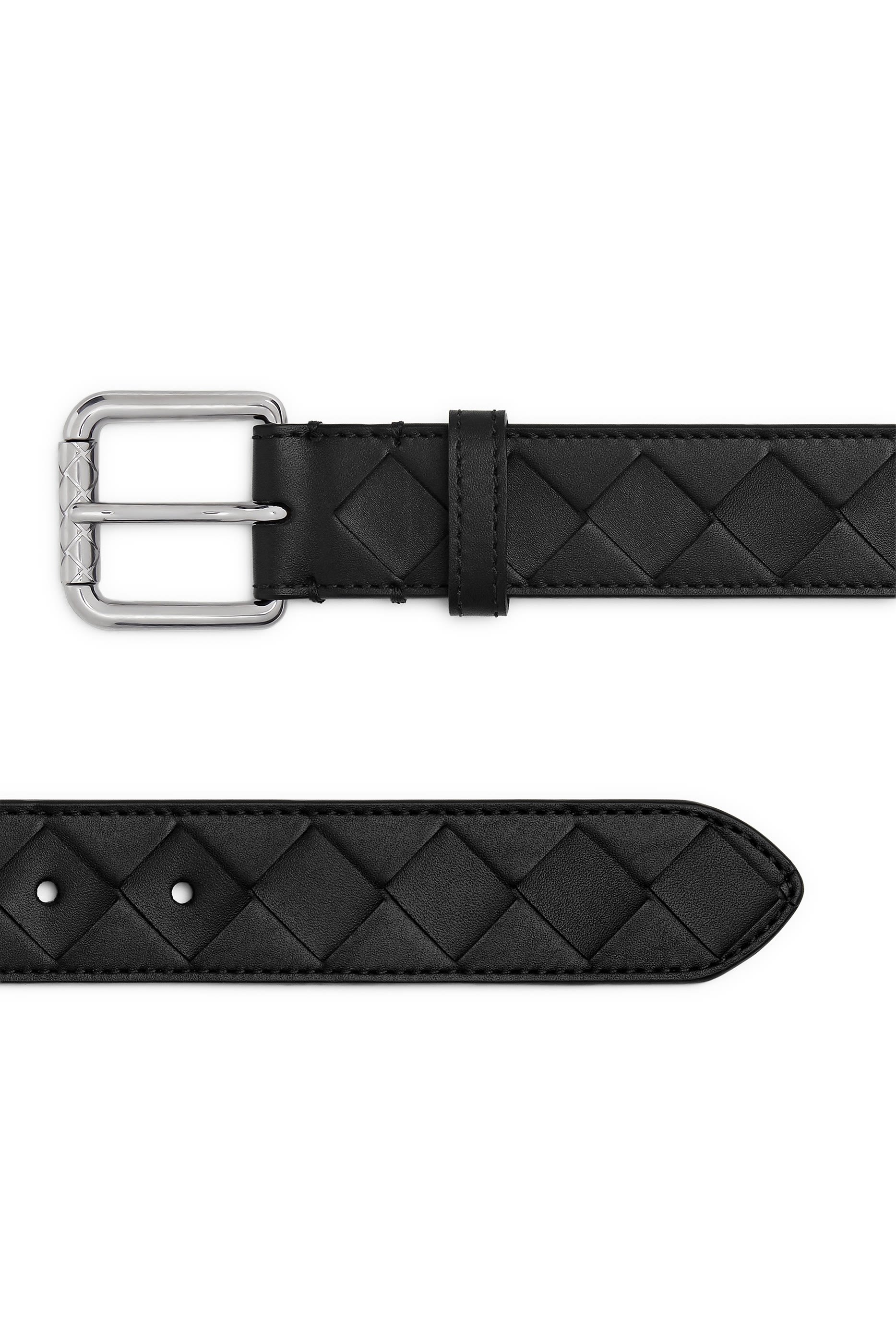 حزام بتصميم مجدول