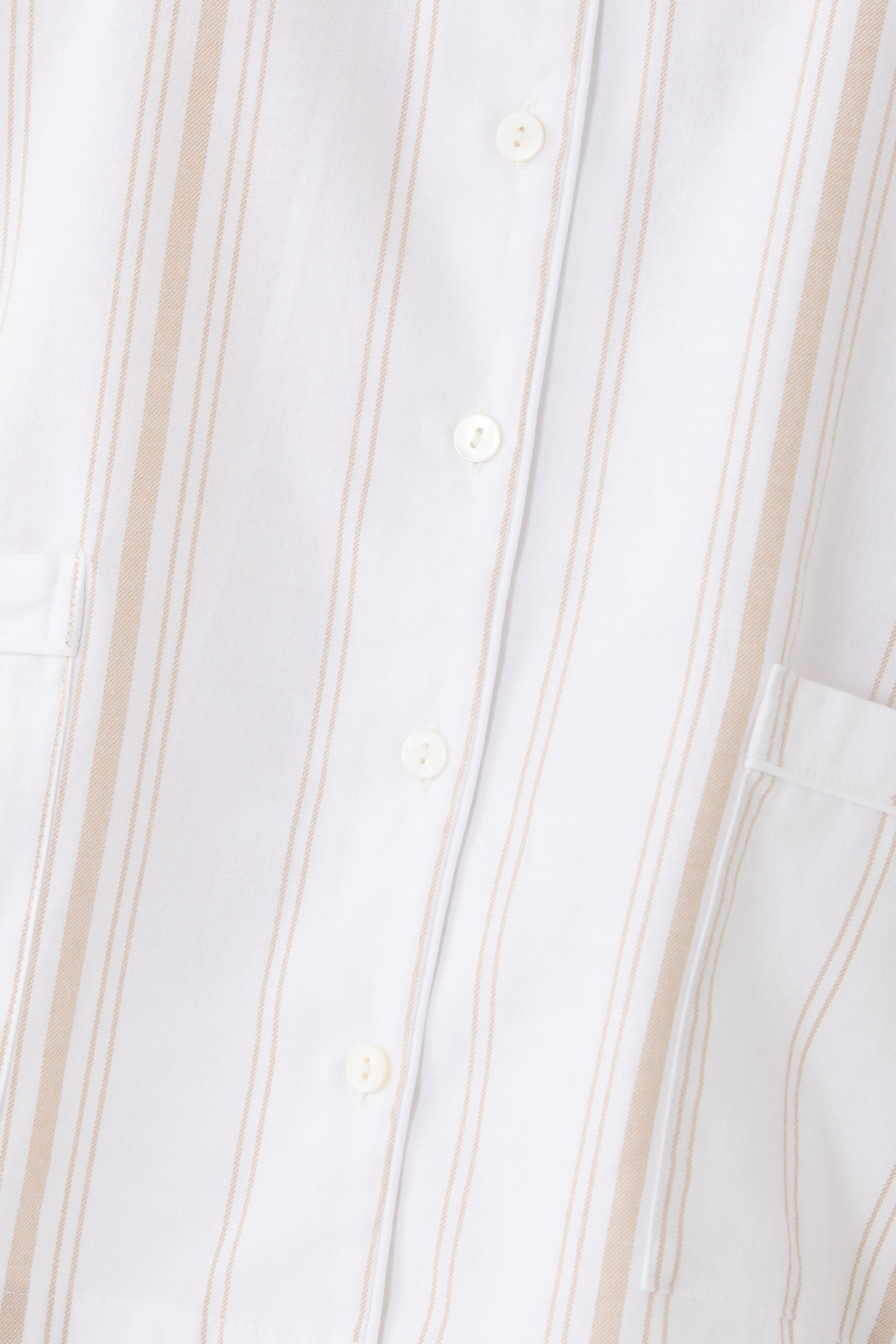 طقم بيجامة مخطط بأكتاف منخفضة قطن