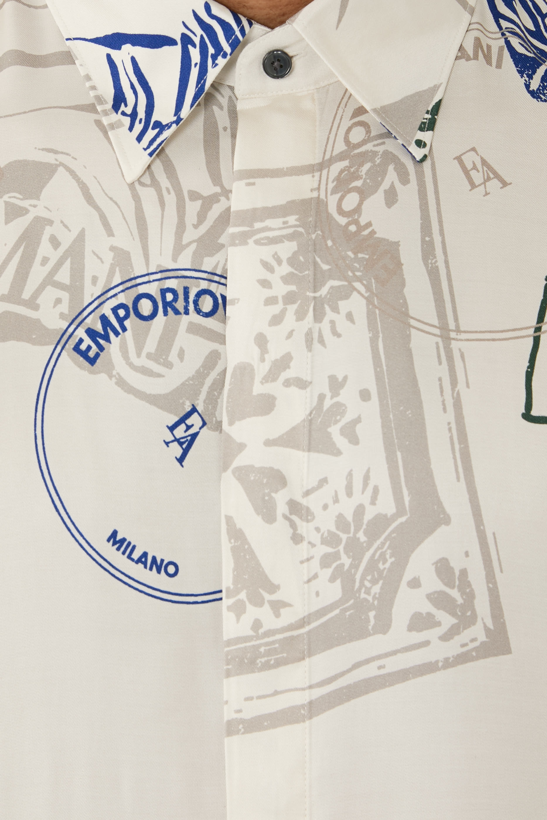 قميص بنقشة نباتية