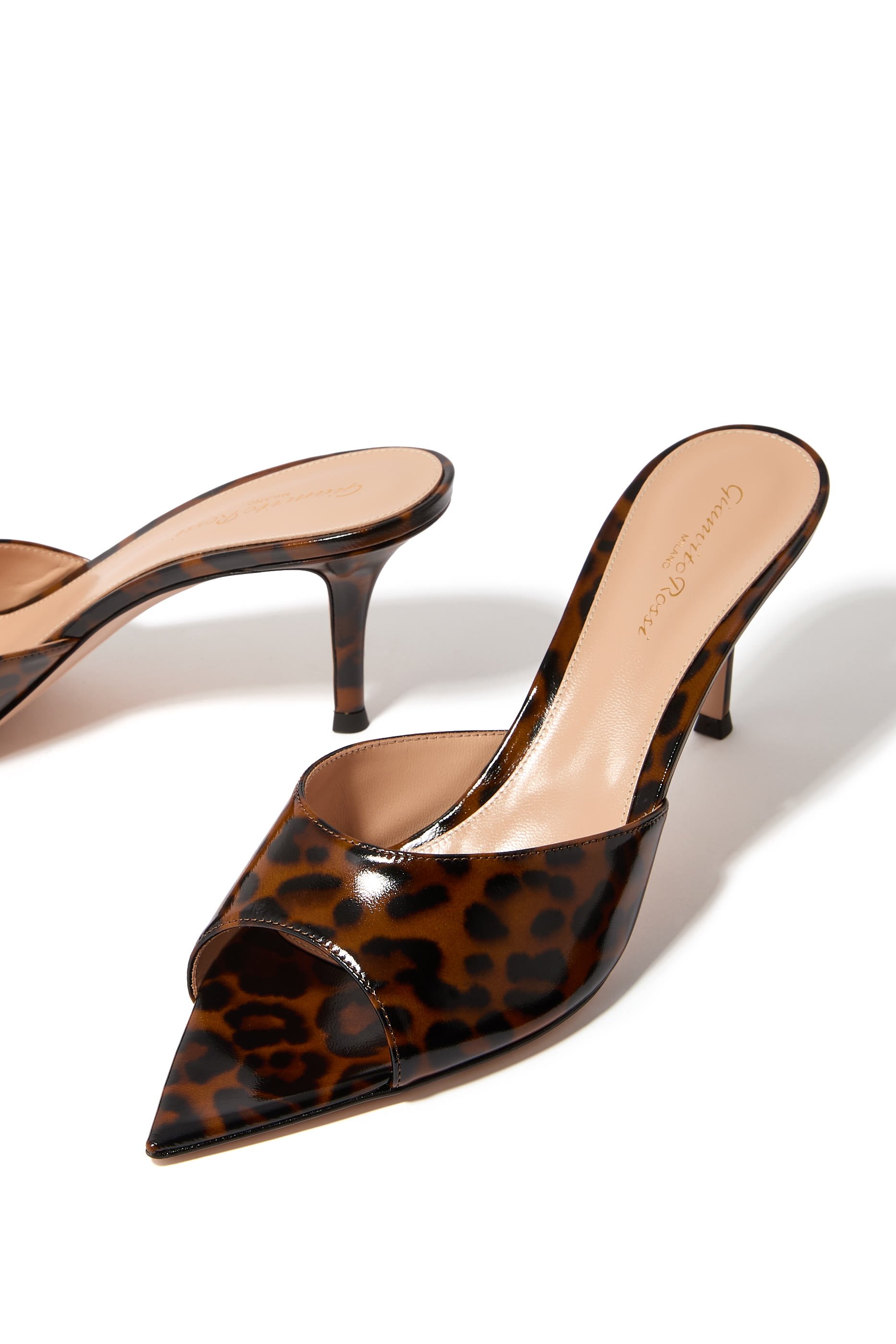 حذاء إيل 70 مفتوح جلد لامع