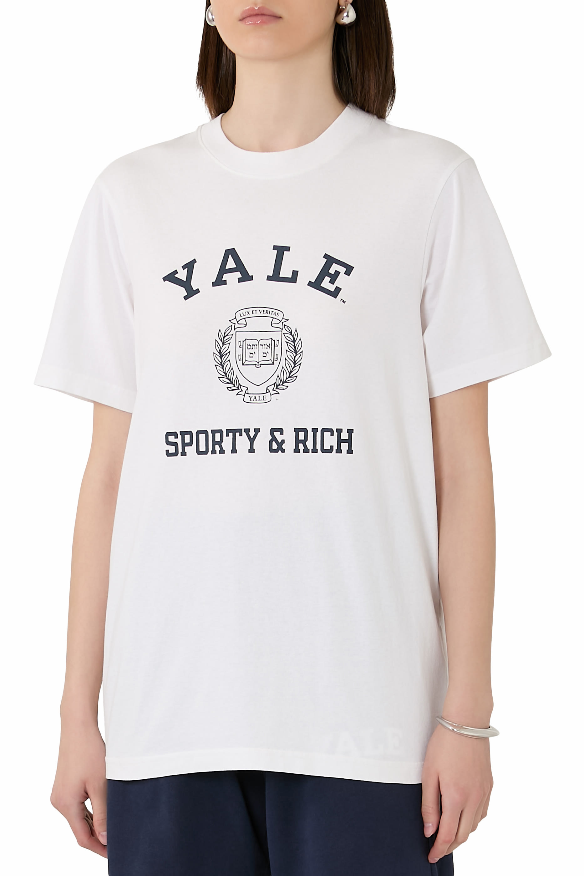 تيشيرت فيريتاس بياقة ضيقة