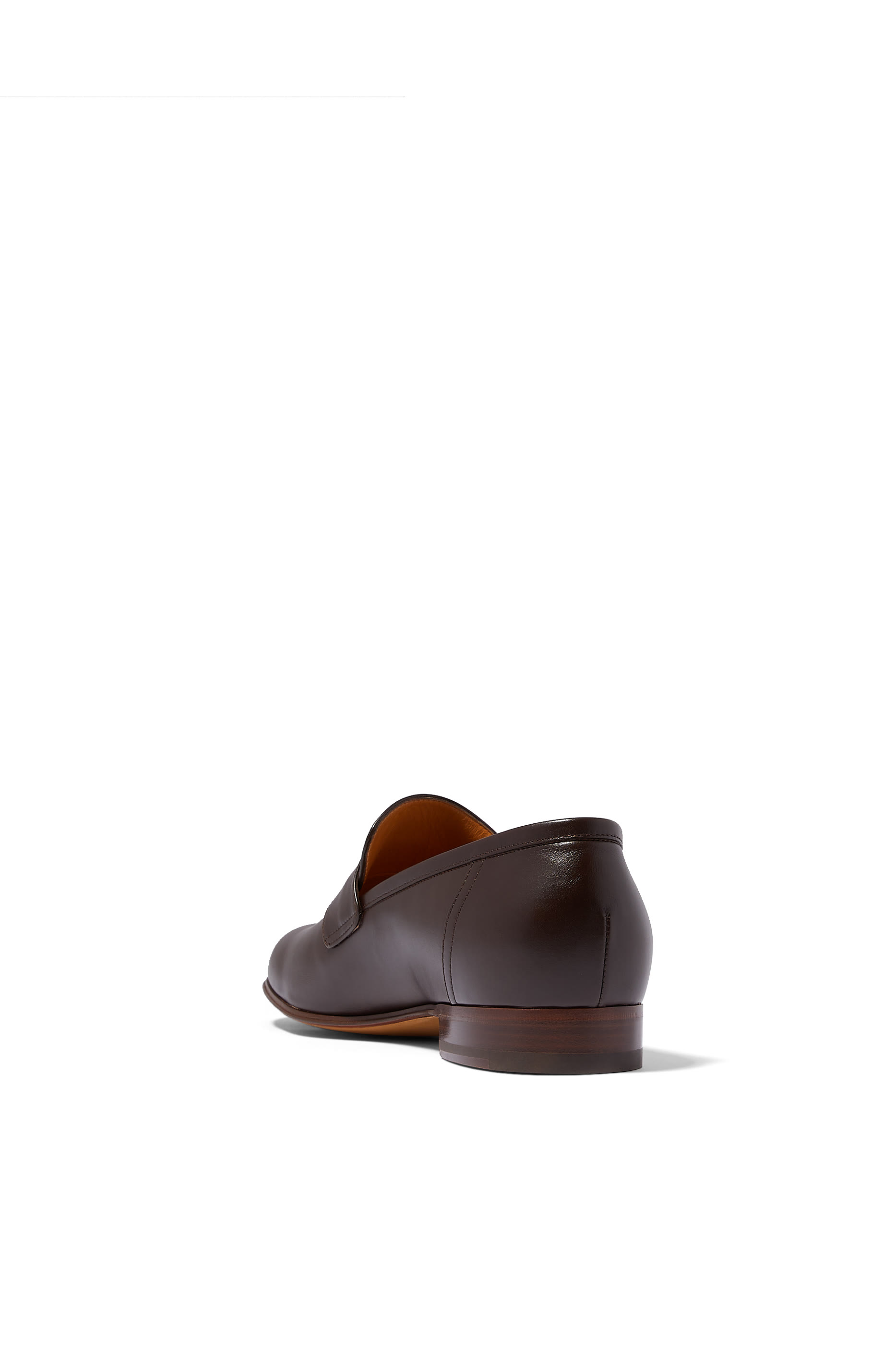 حذاء سهل الارتداء بحرف شعارالماركة بتصميم متداخل