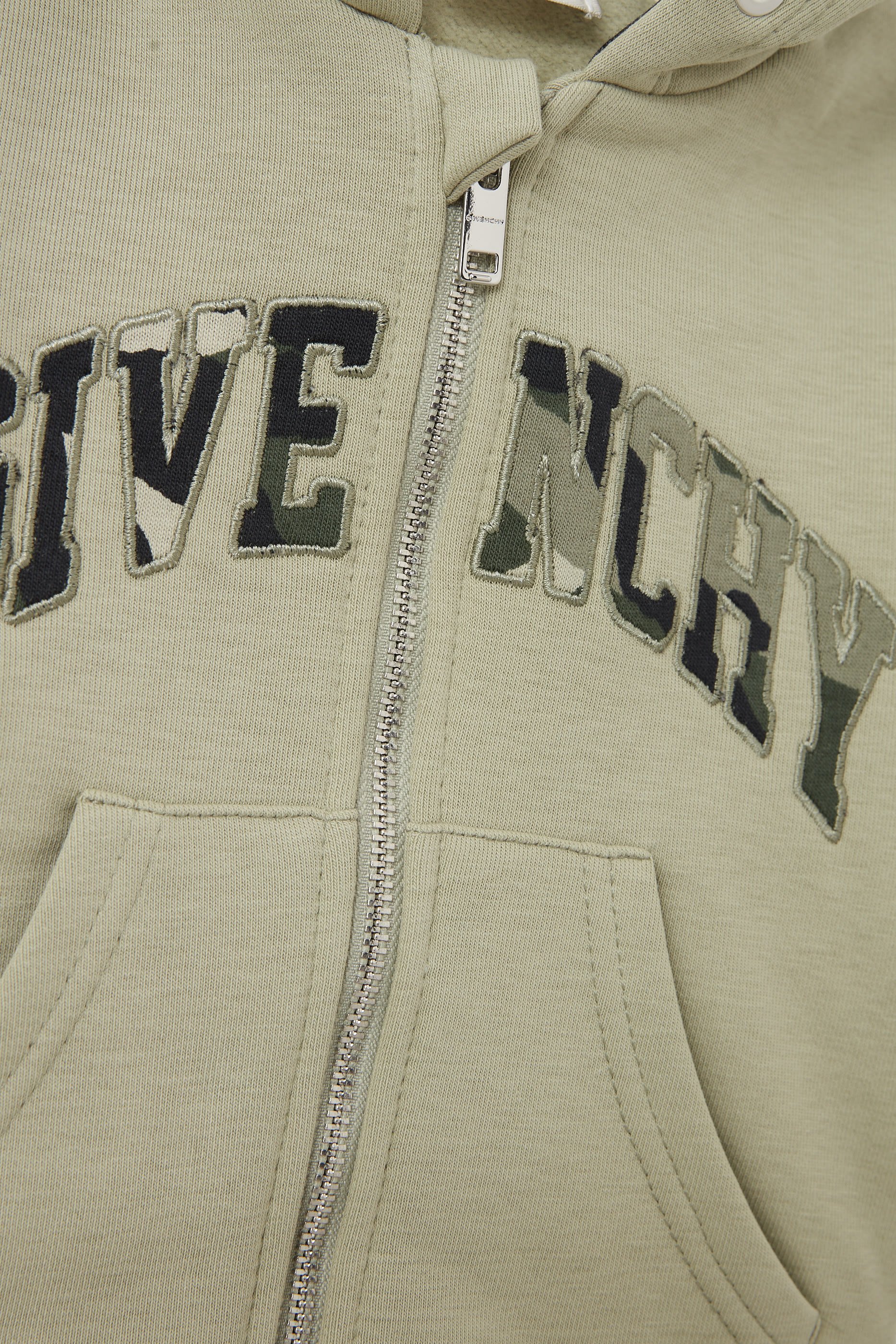 هودي بسحاب بطبعات مموهة للأطفال