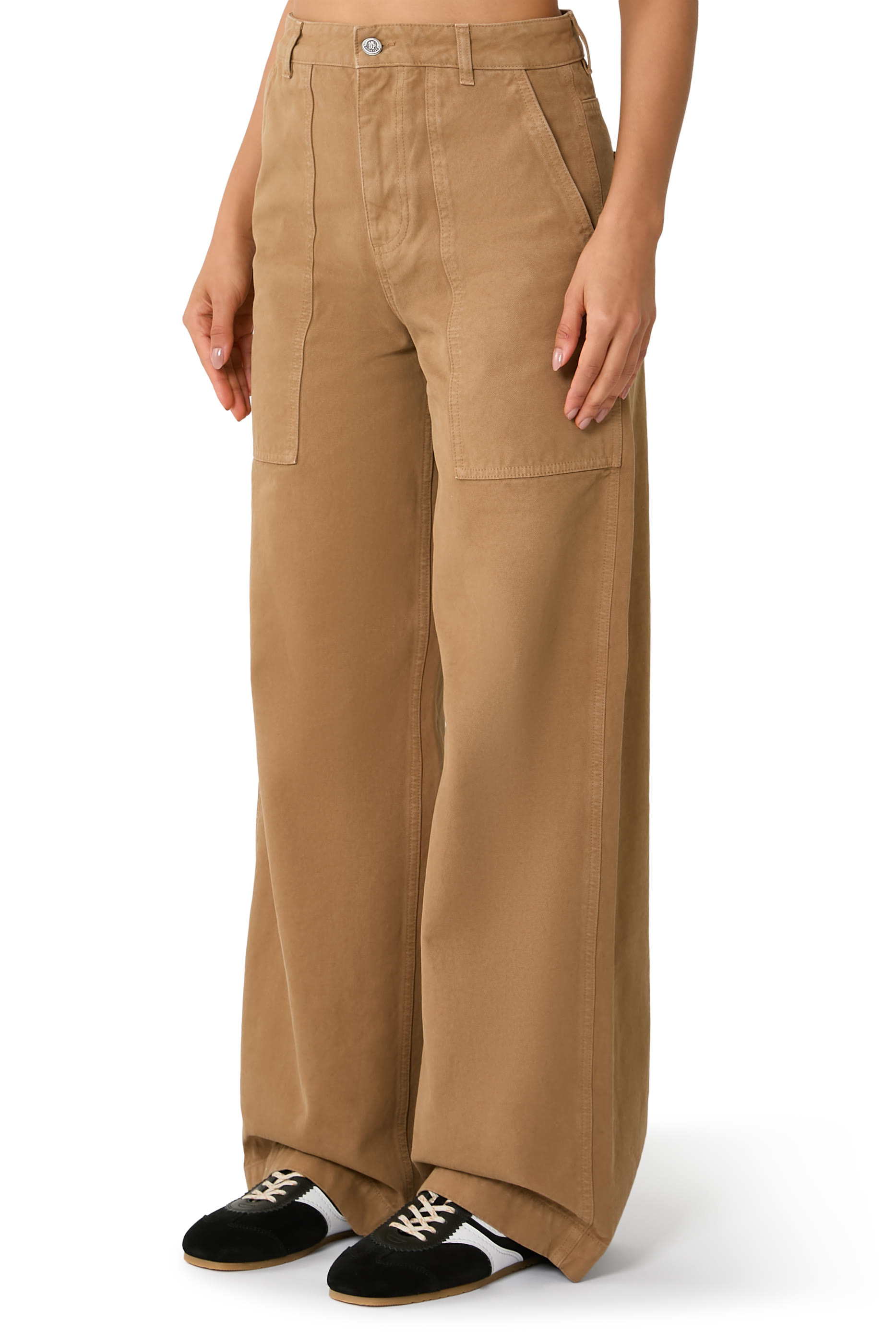 بنطال قطن برقعة جلد محفورة بشعار الماركة