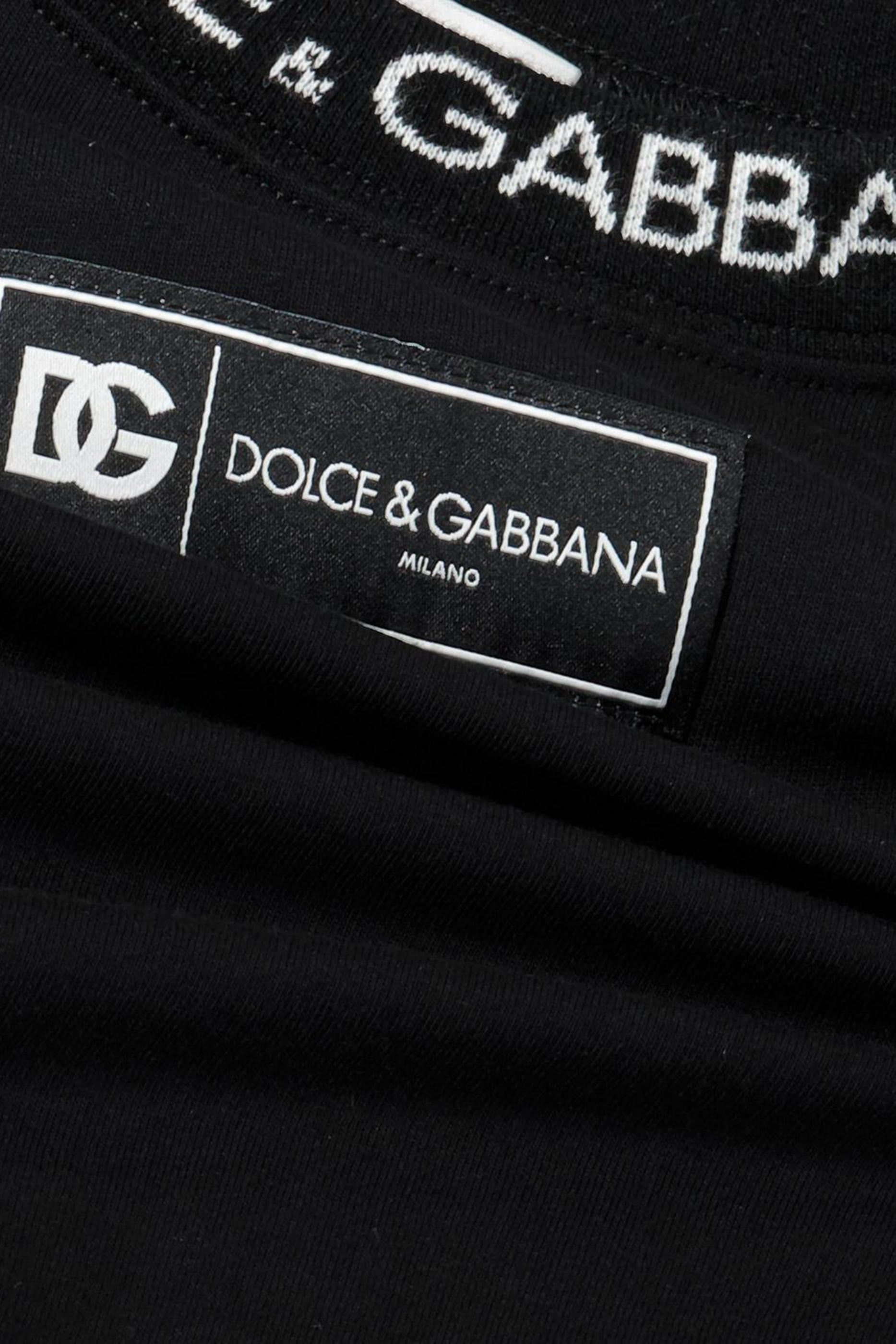 تيشيرت برقعة شعار الماركة