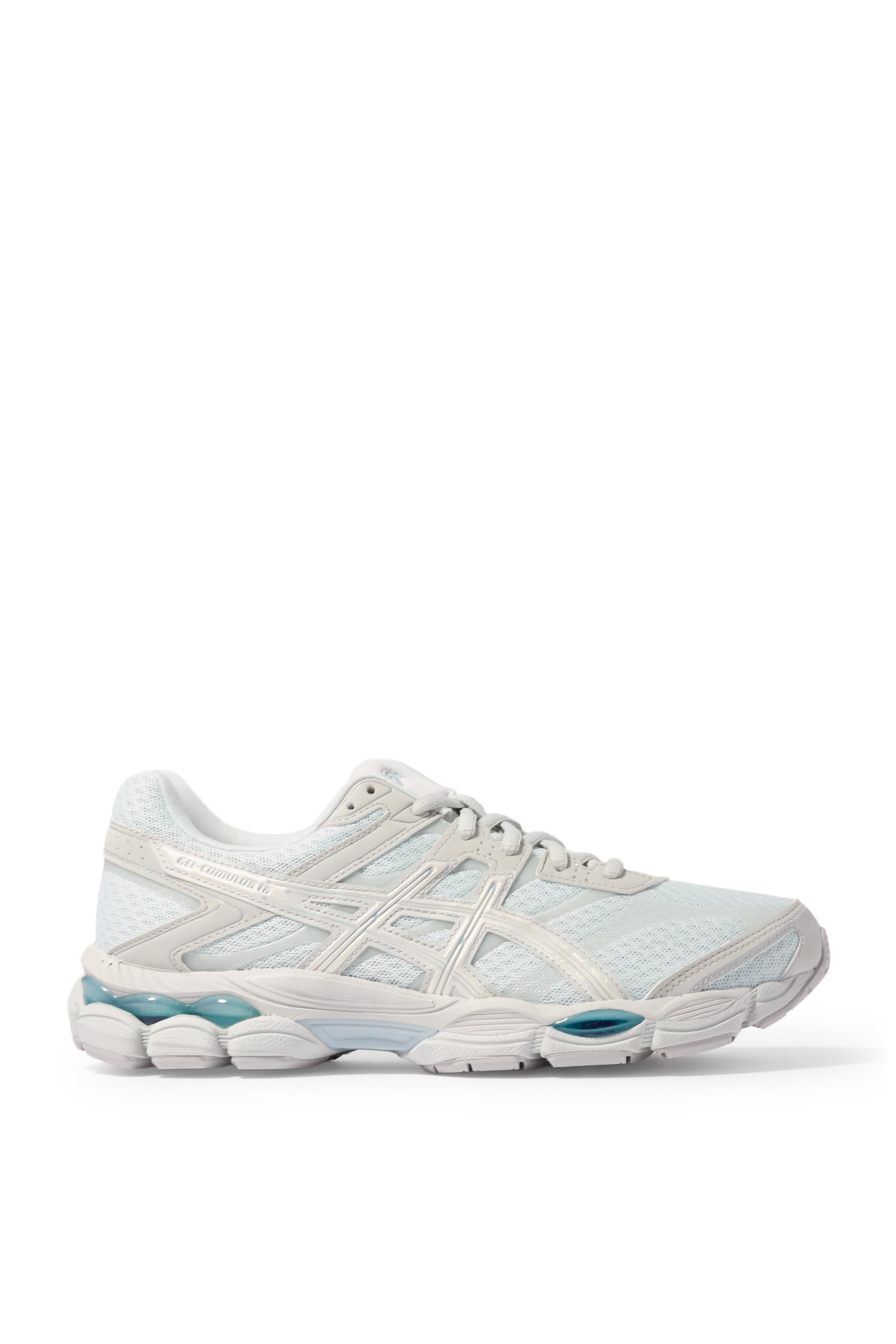 سنيكرز جل كومولوس 16