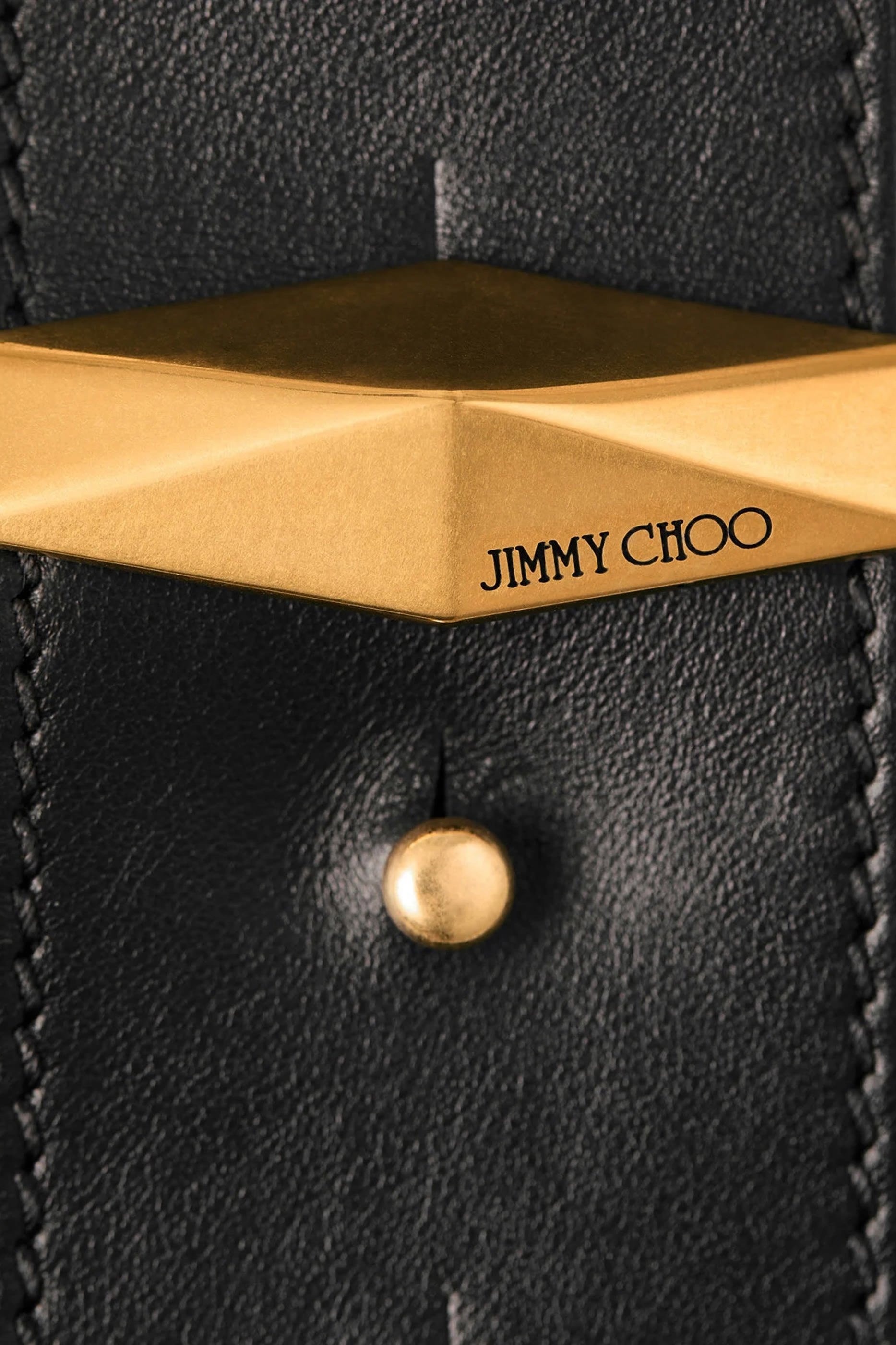 حقيبة كتف هوبو بتصميم معين