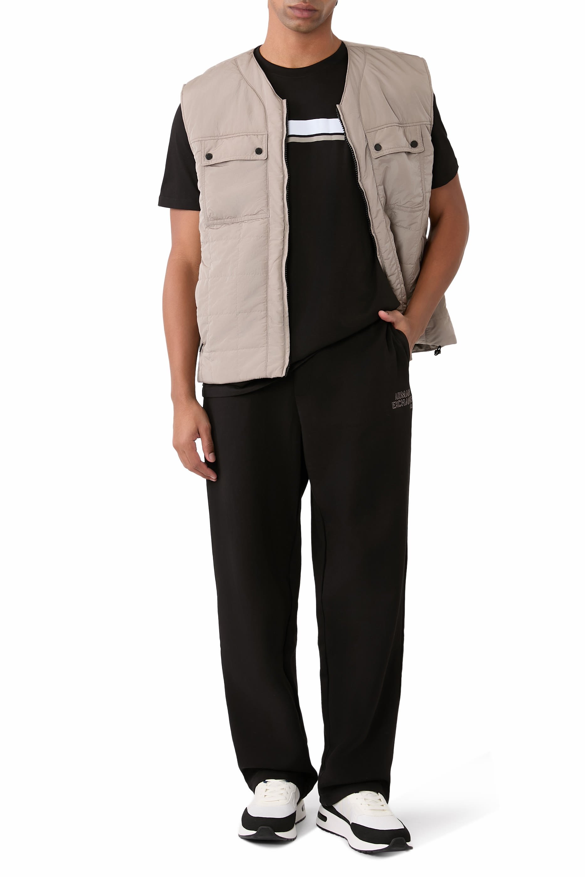 تيشيرت بشعار حرفي الماركة