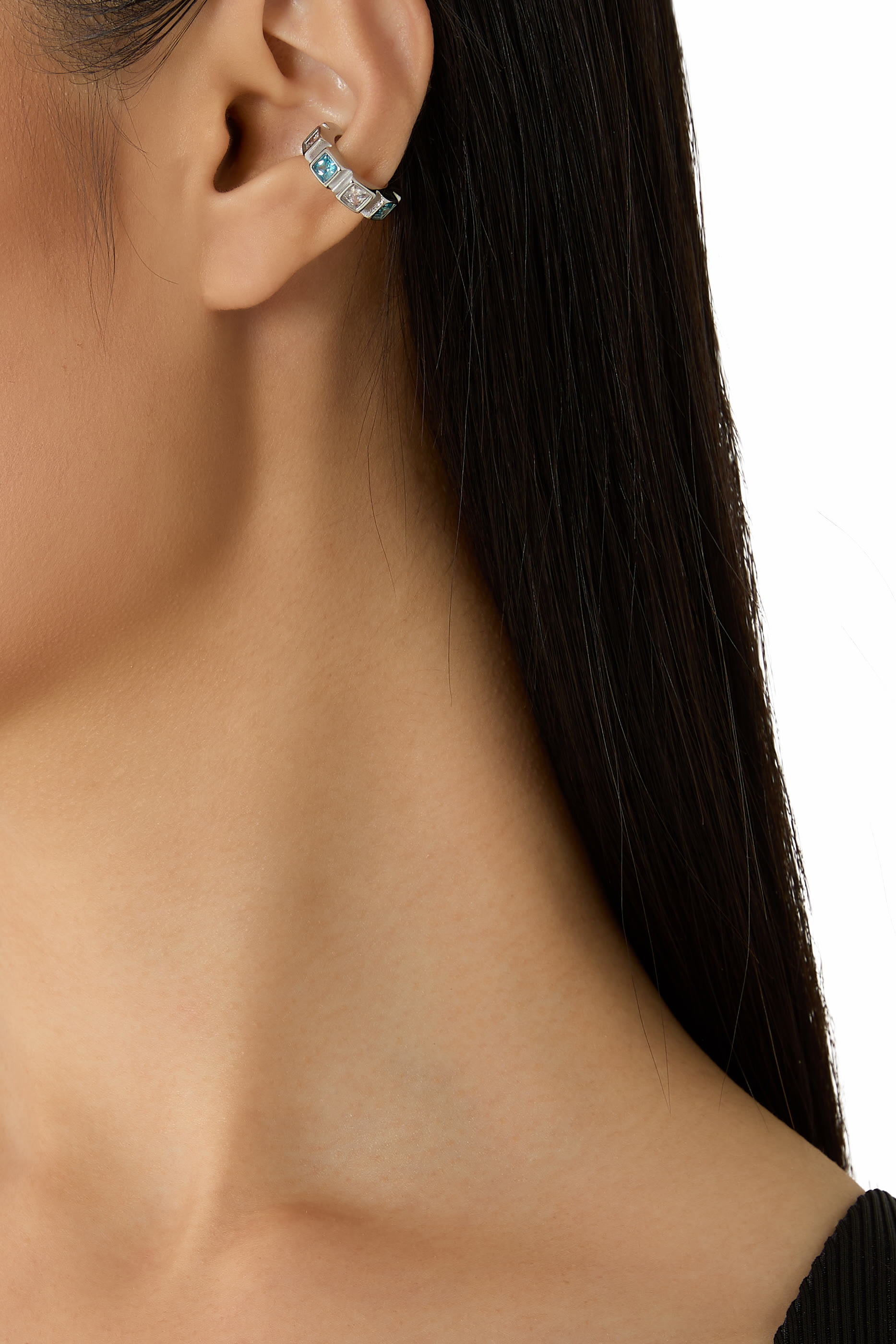 قرط أذن ديبا أل اس