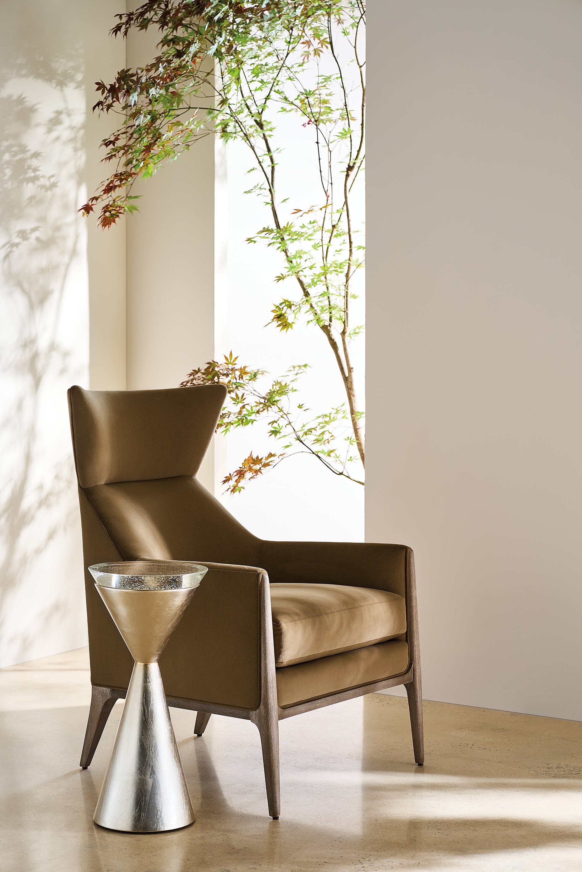 طاولة جانبية سباي زجاج